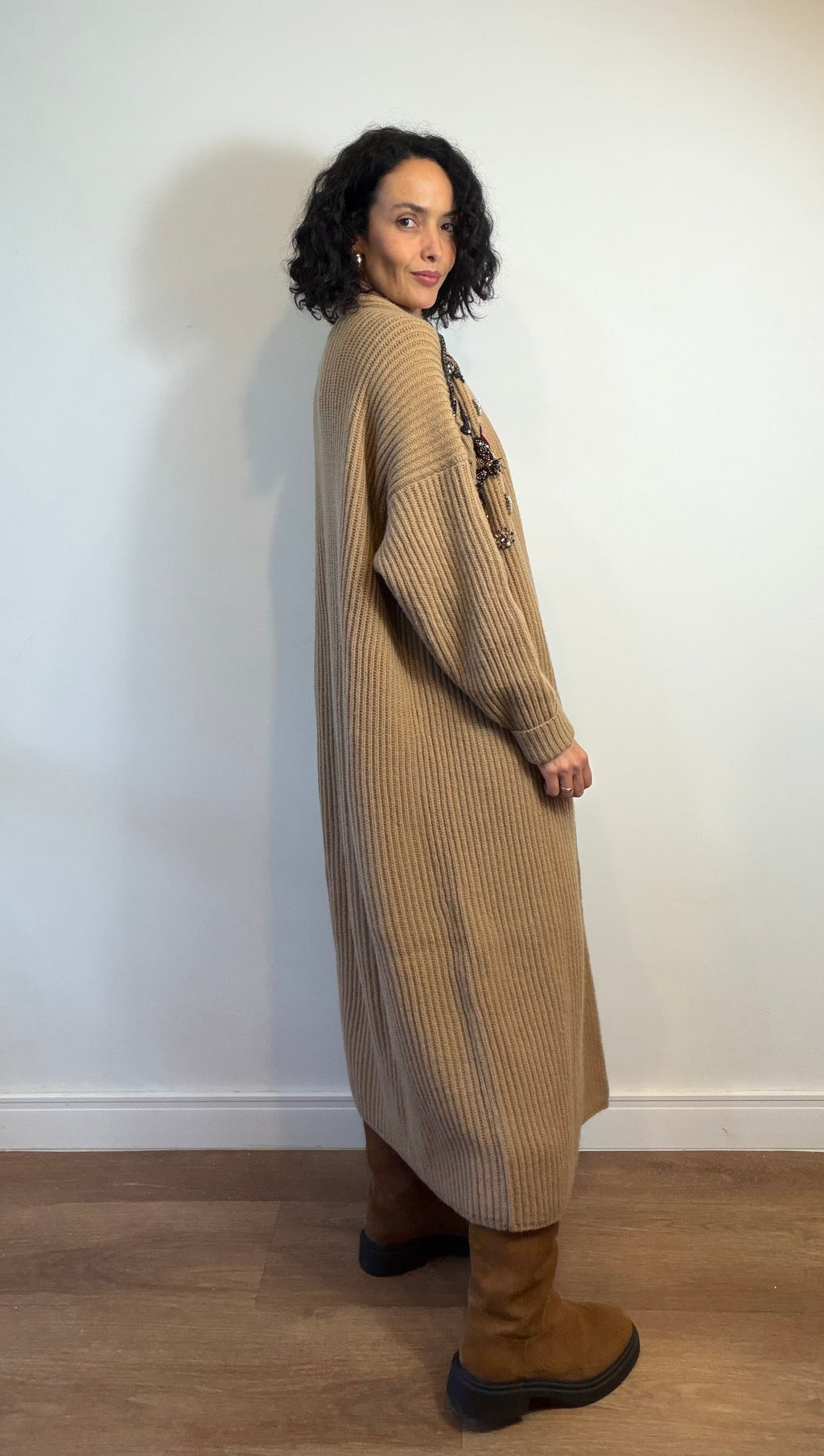 Cardigan com pedrarias Vivoar