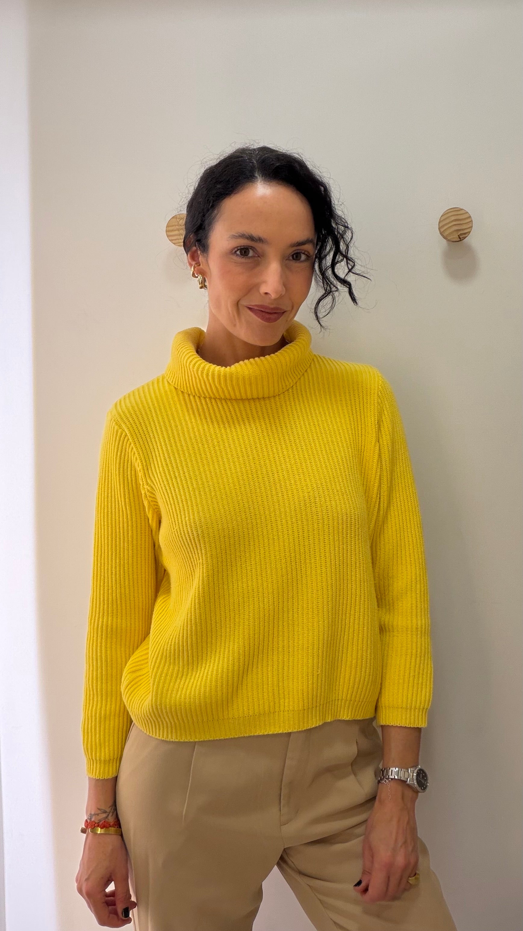 Tricot Amarelo Cleo Milani