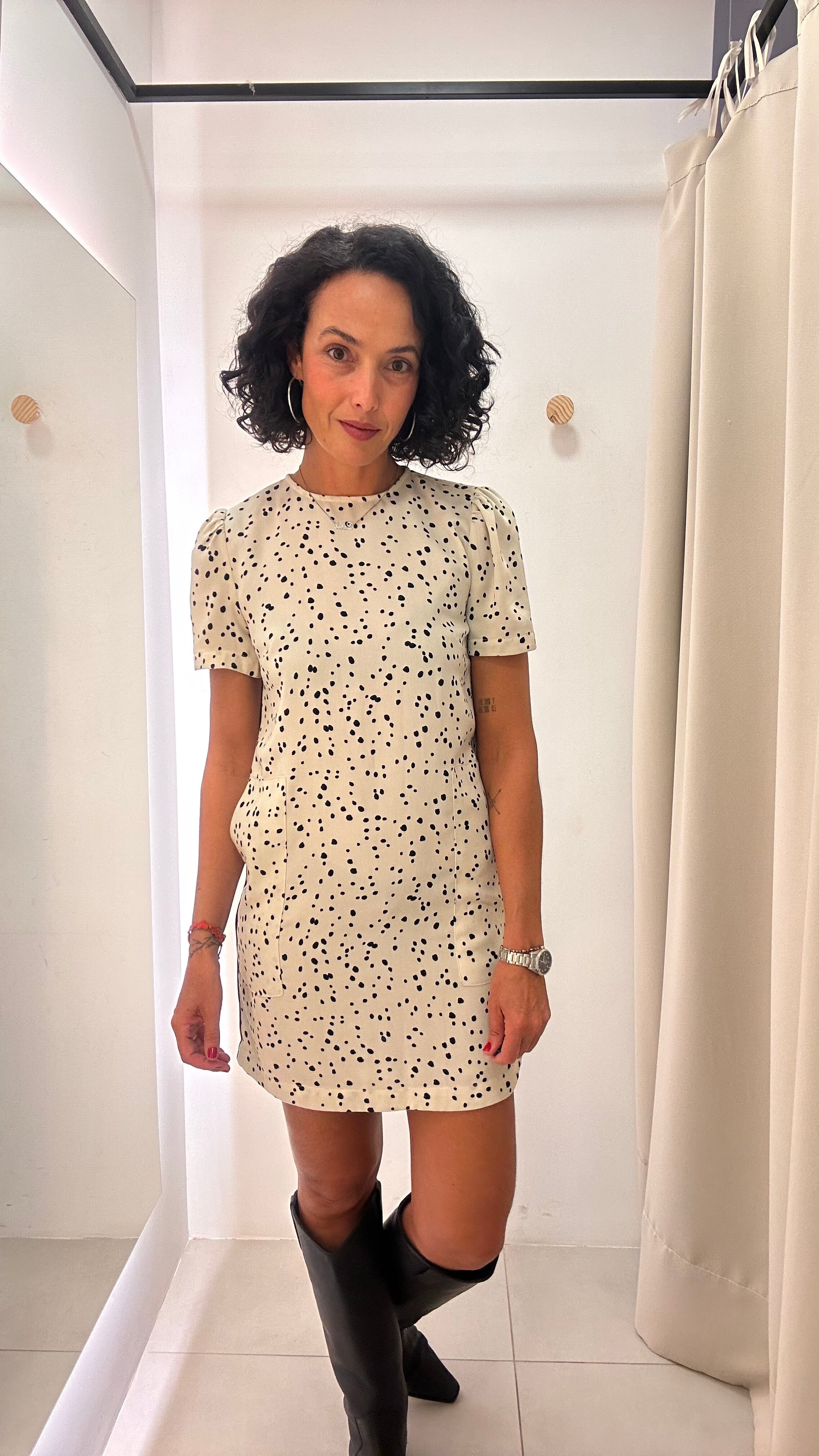 Vestido Poá Shoulder