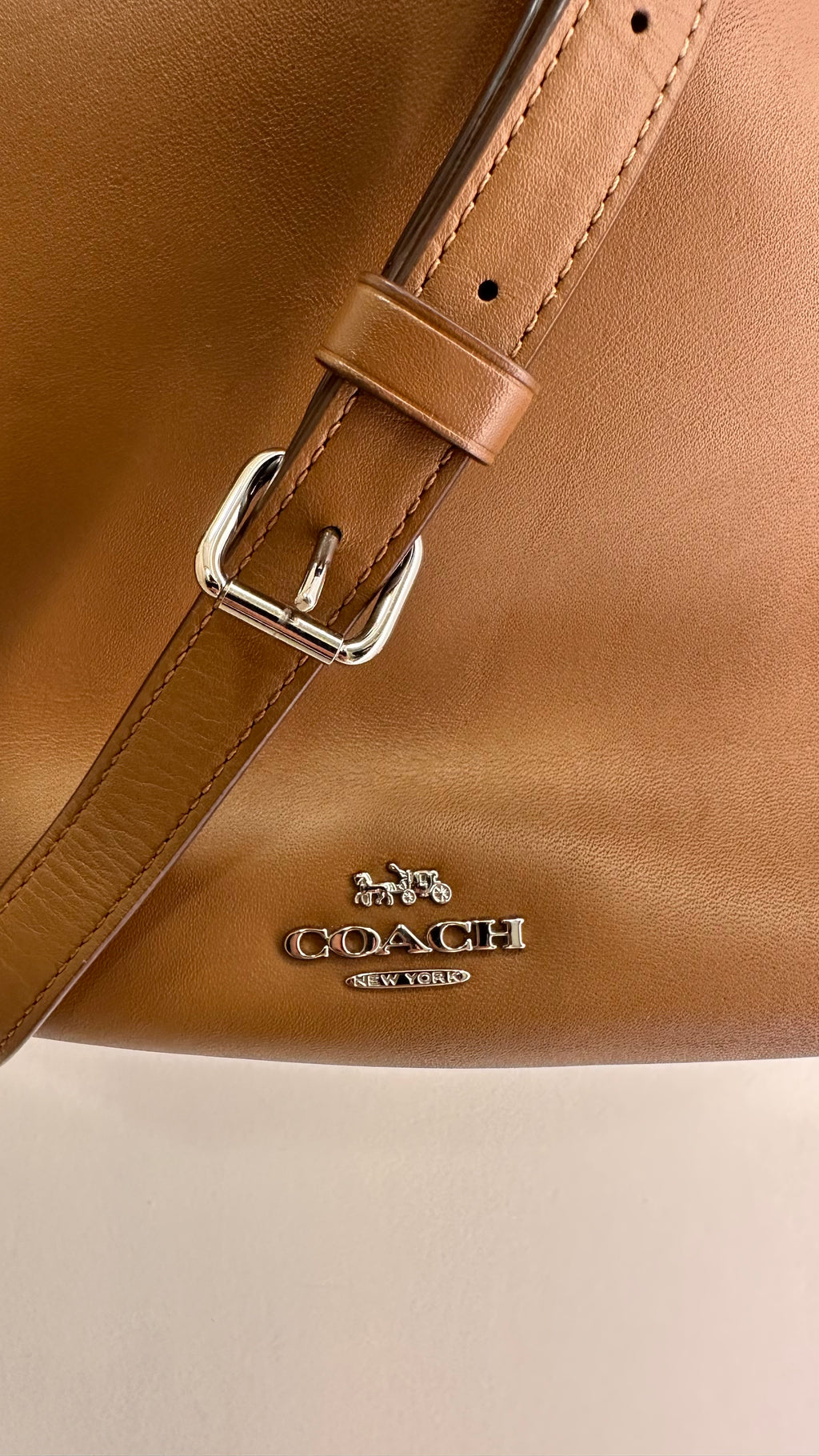 Bolsa couro Coach