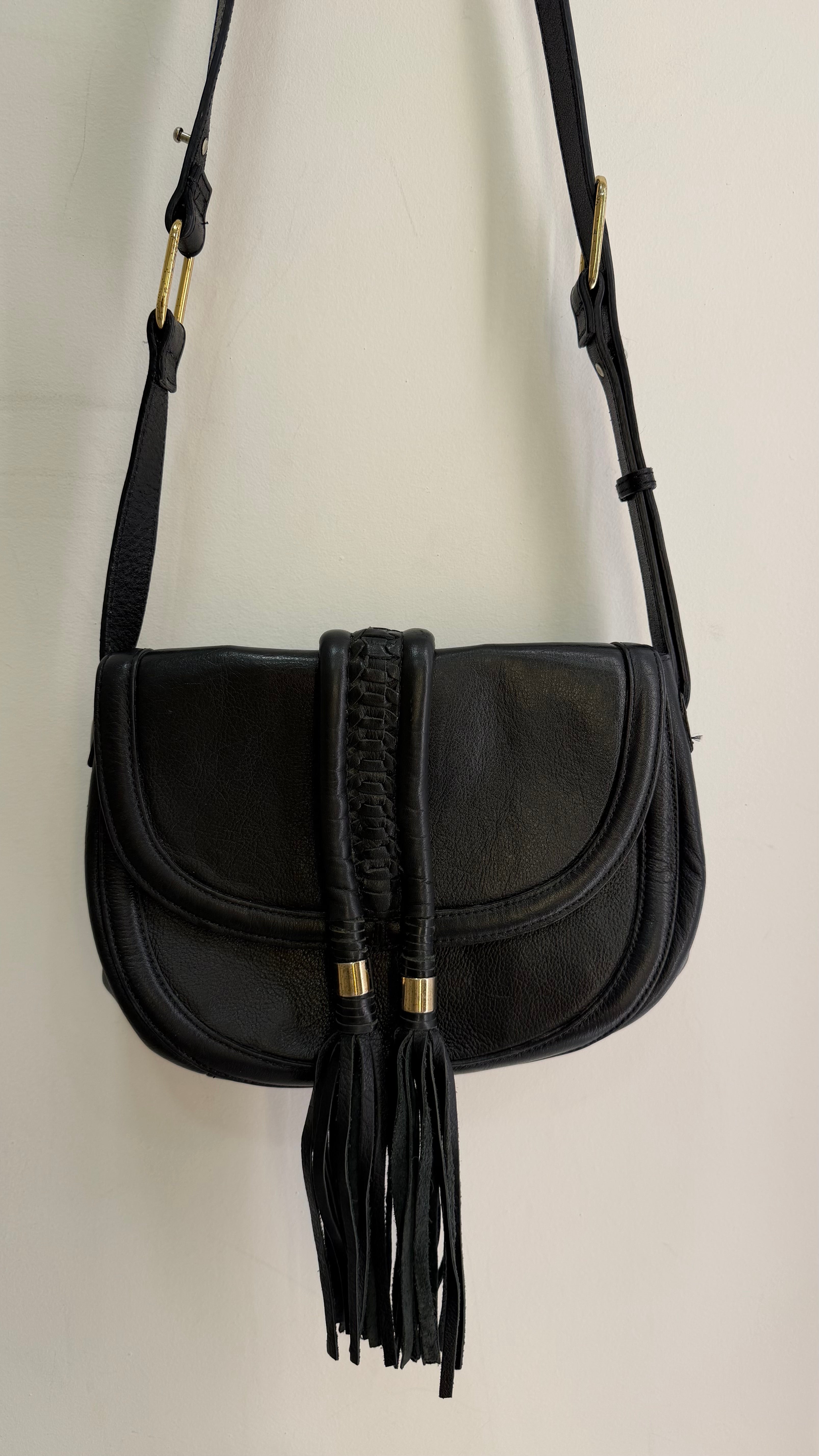Bolsa couro Arezzo