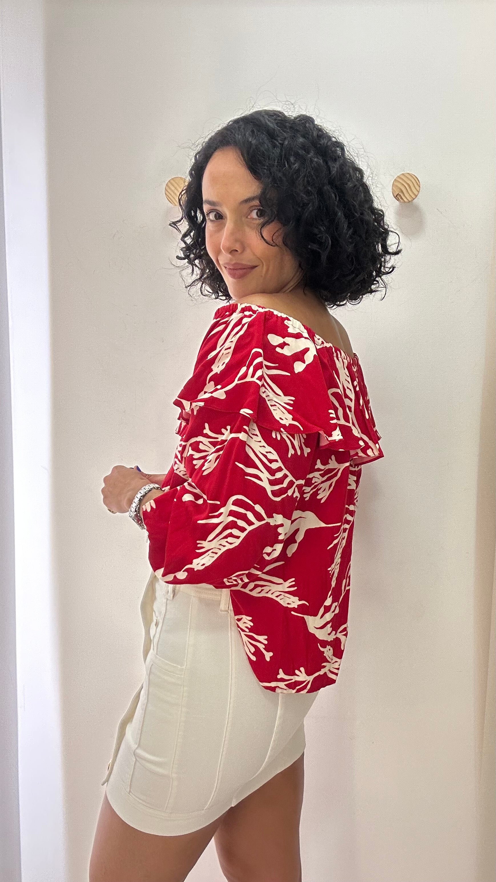 Blusa Vermelha Shoulder