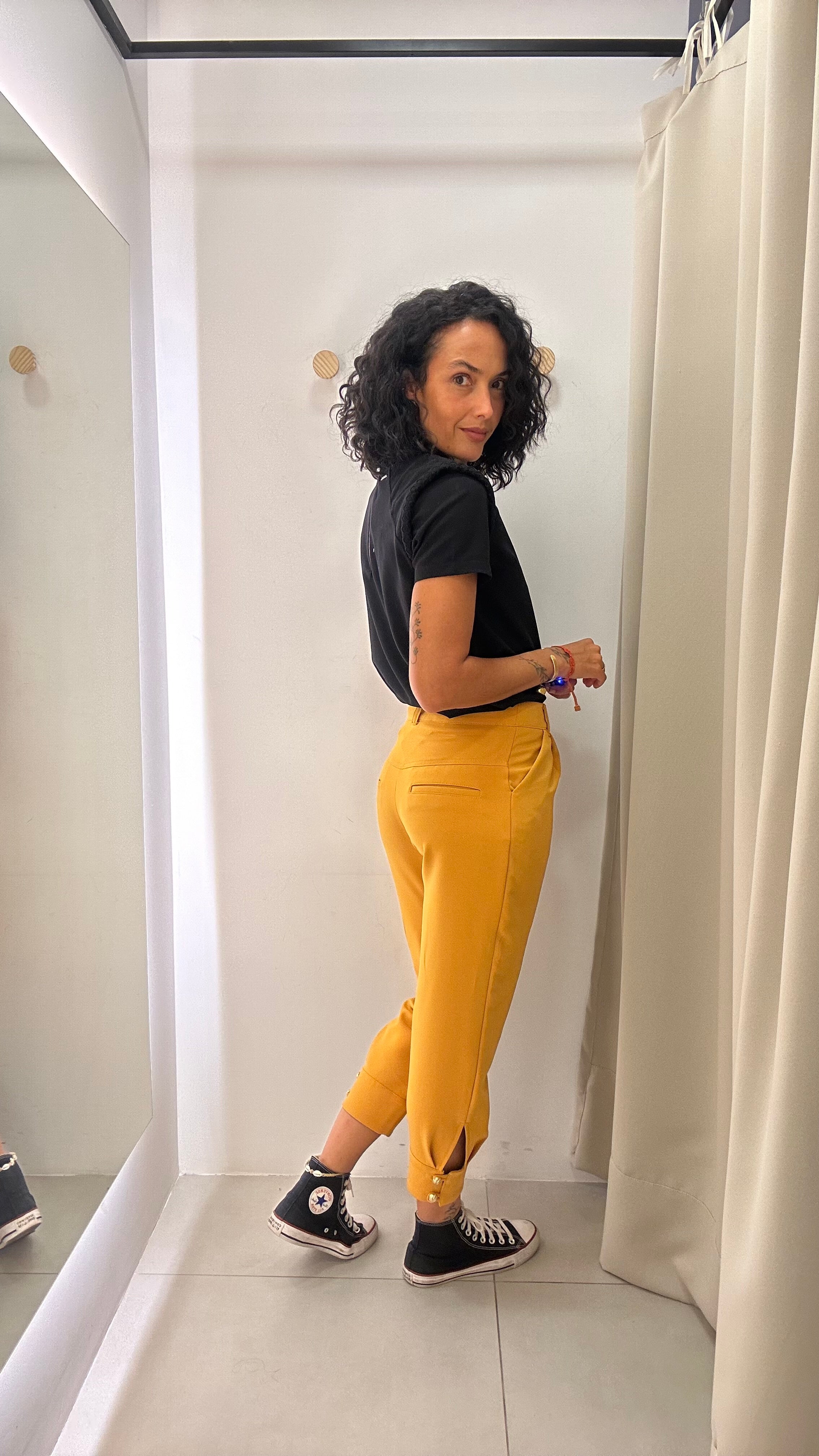 Calça Mostarda Shoulder