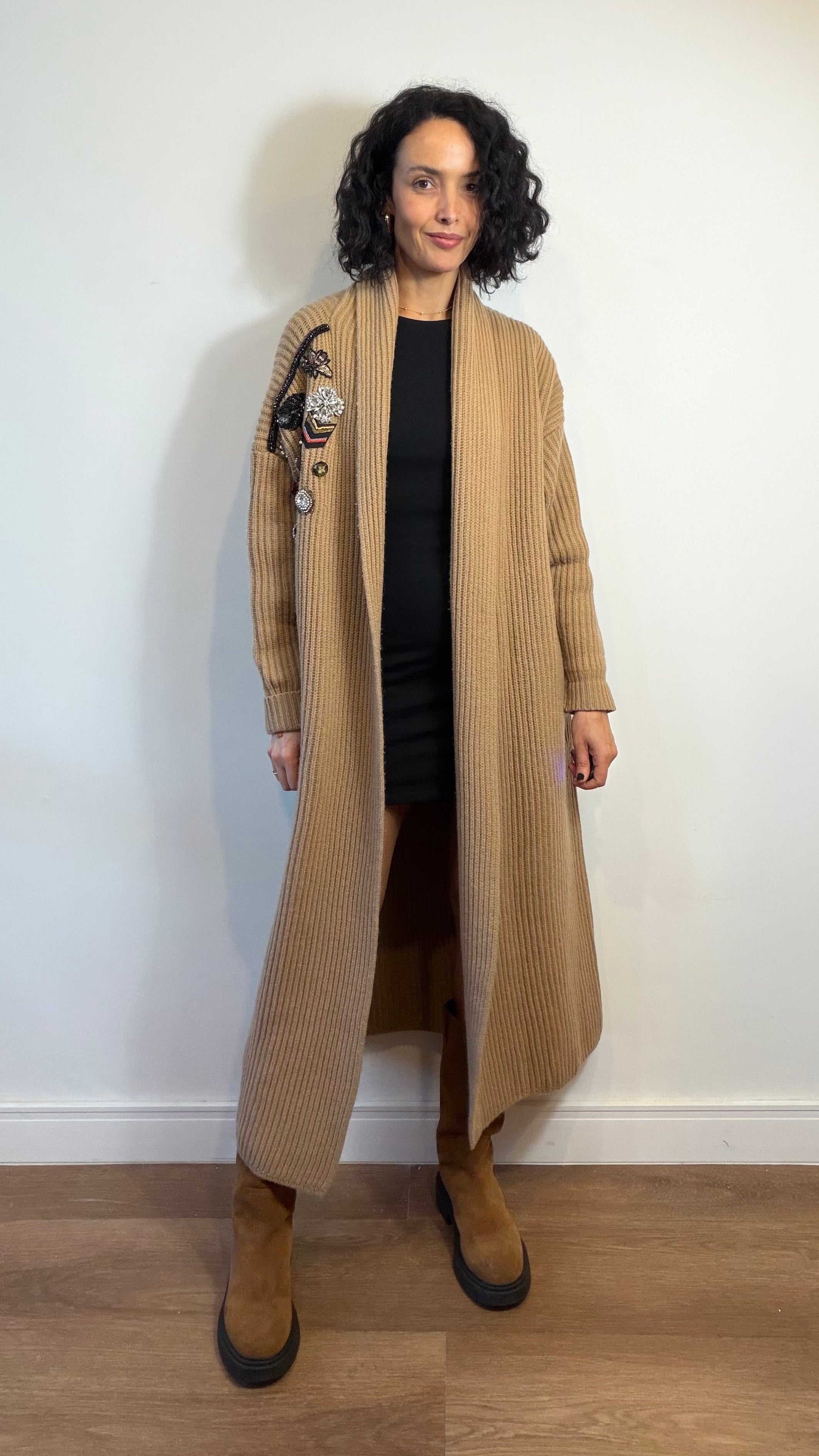 Cardigan com pedrarias Vivoar