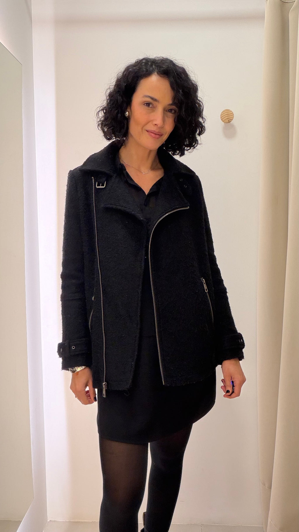 Casaco Preto Shoulder