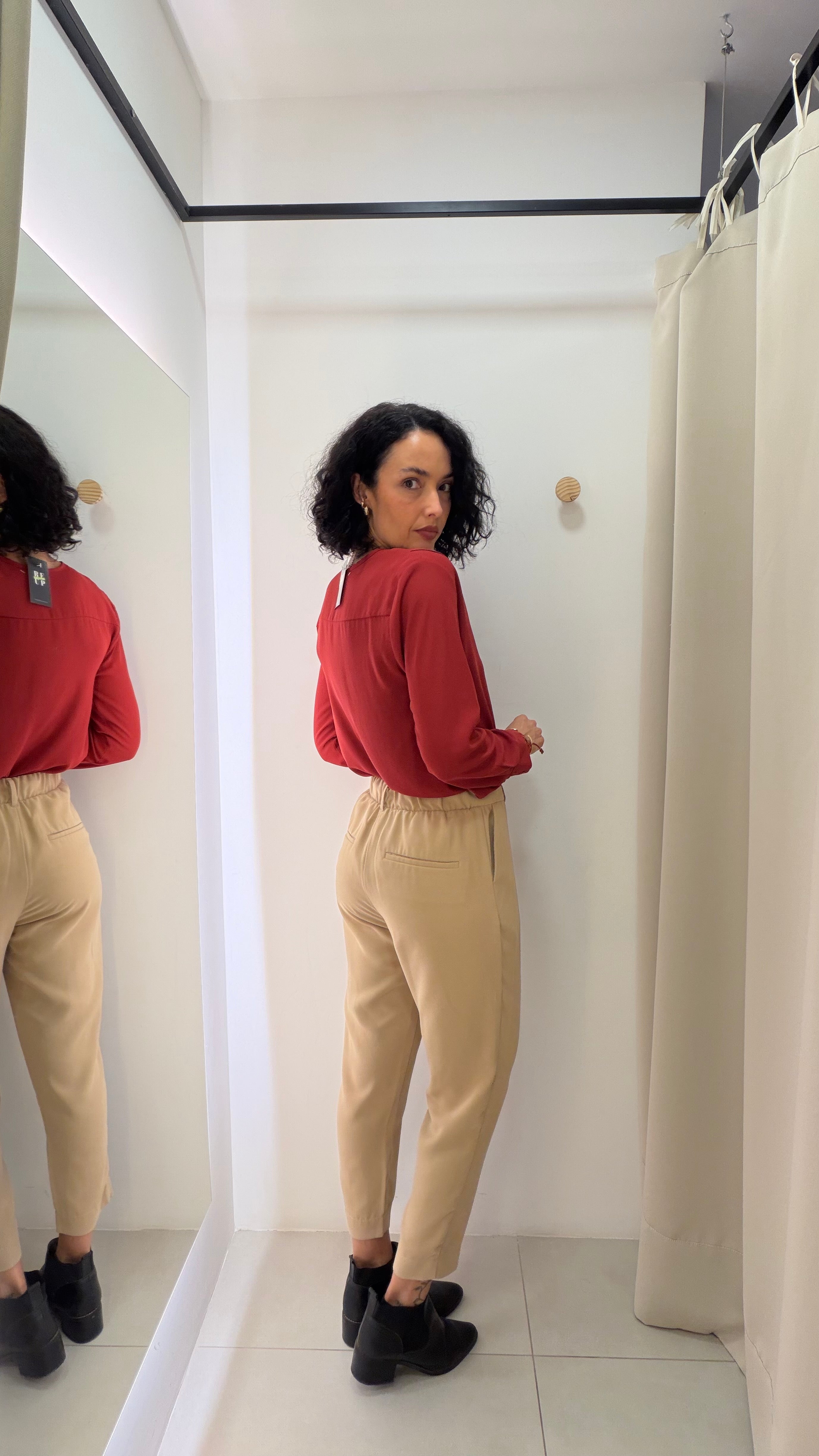 Calça Bege Shoulder