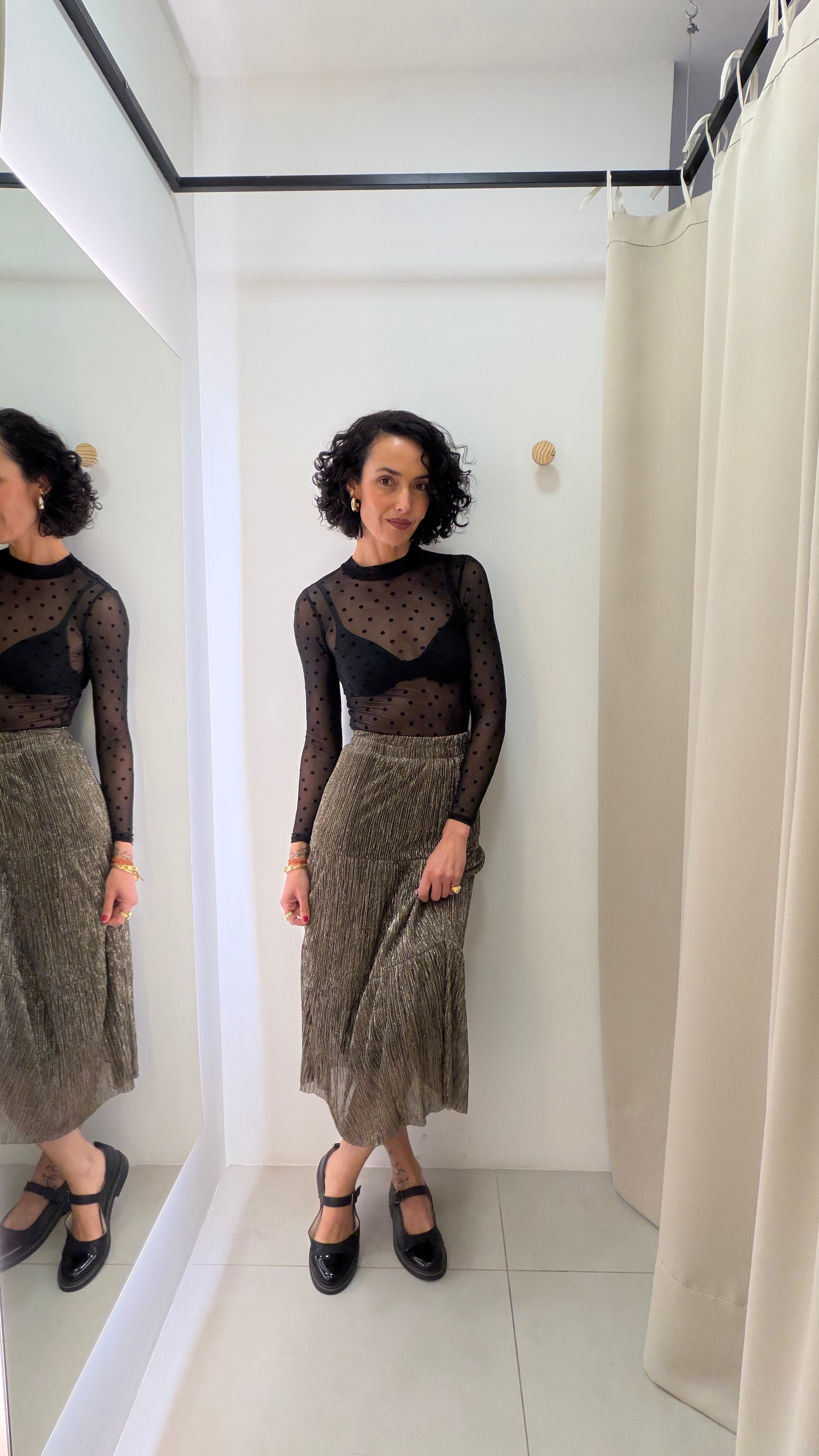 Saia dourada midi