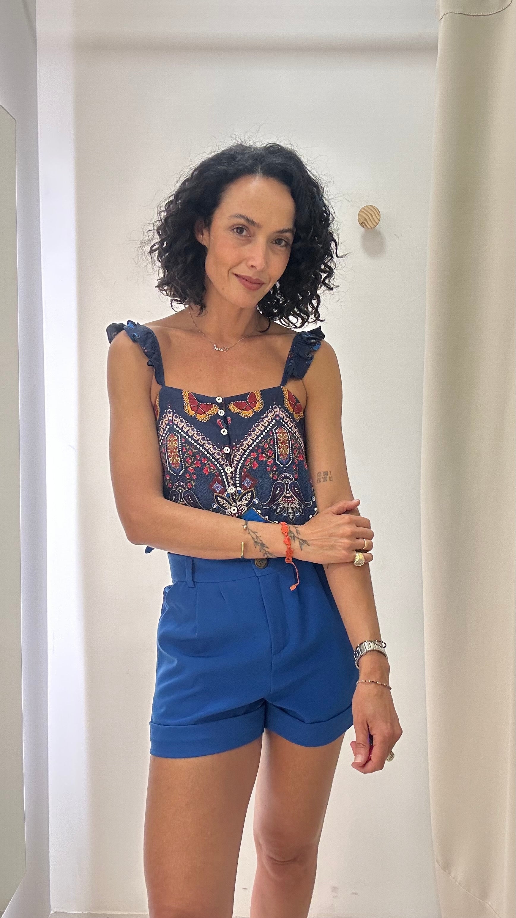 Cropped com Botões Estampado Azul