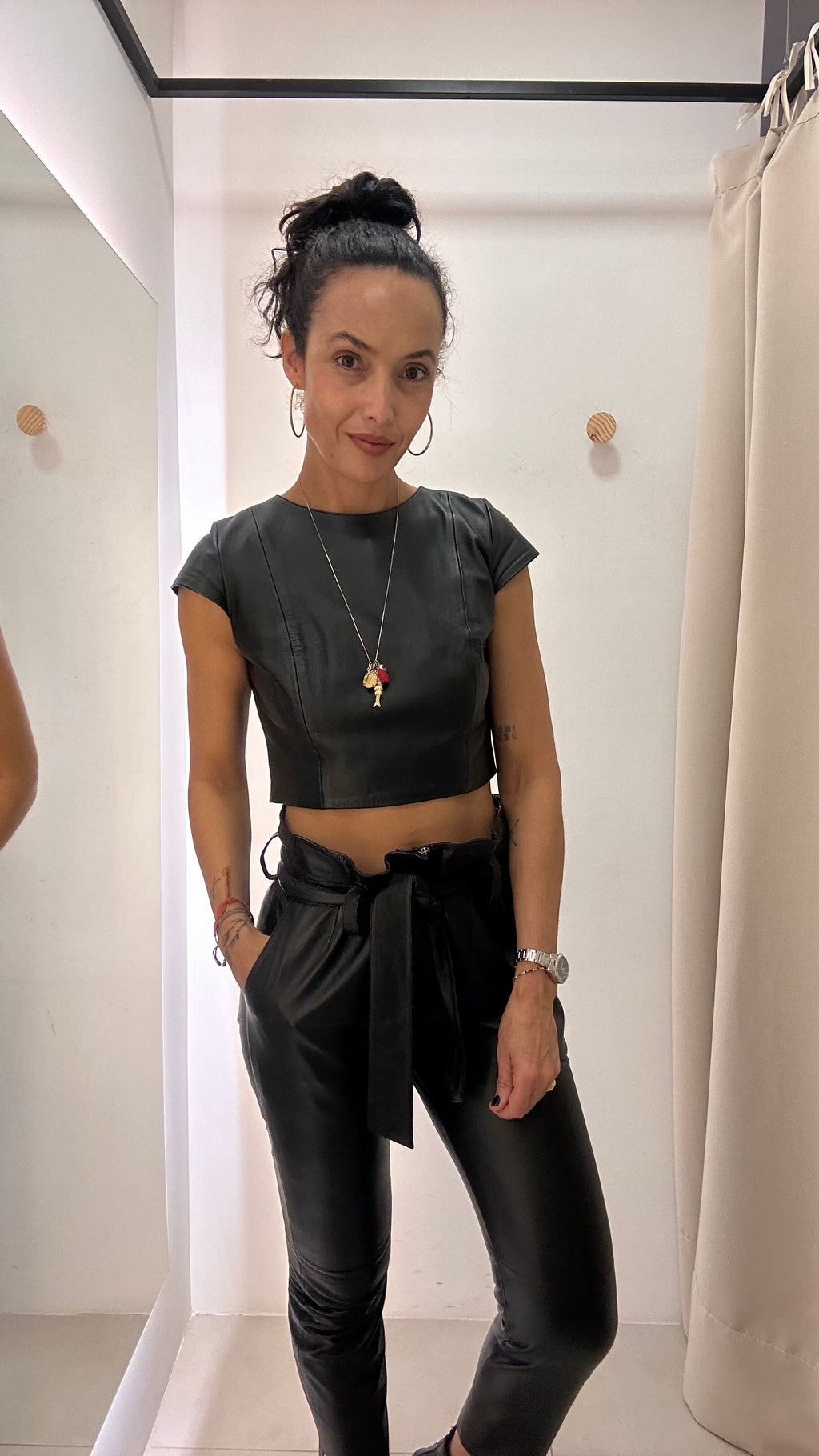 Calça de Couro Preta Lu Brandão