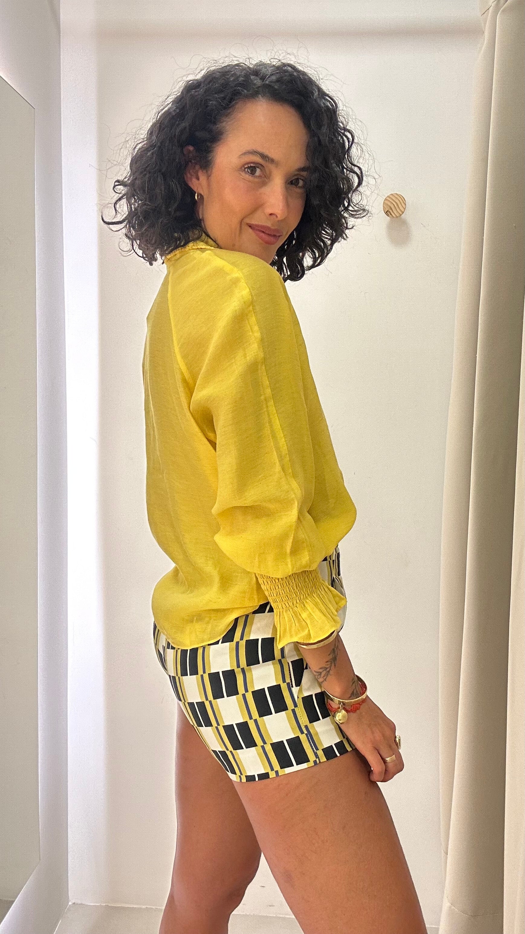 Camisa Amarela ninatton