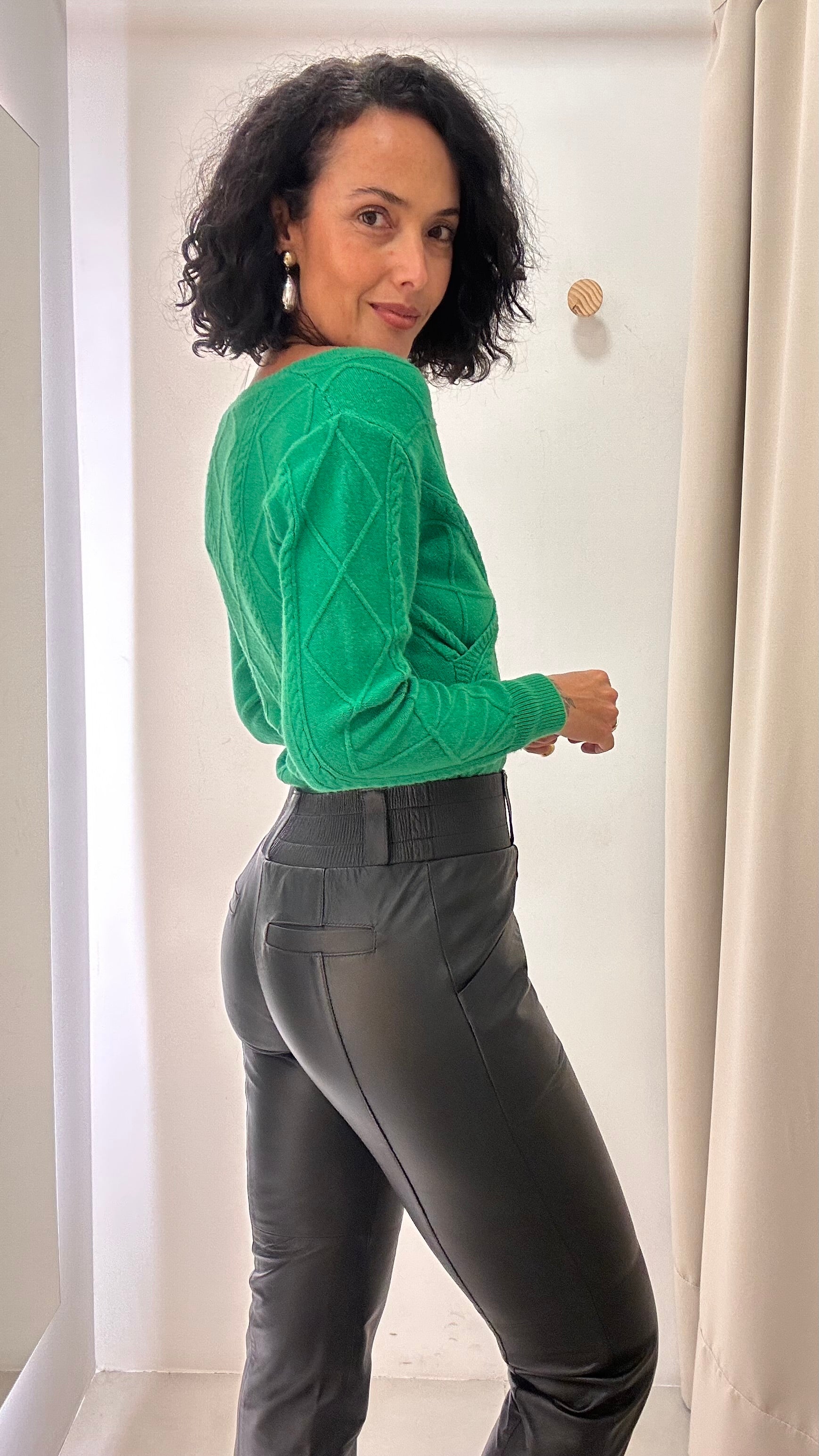 Calça Preta Couro Mara Biazus