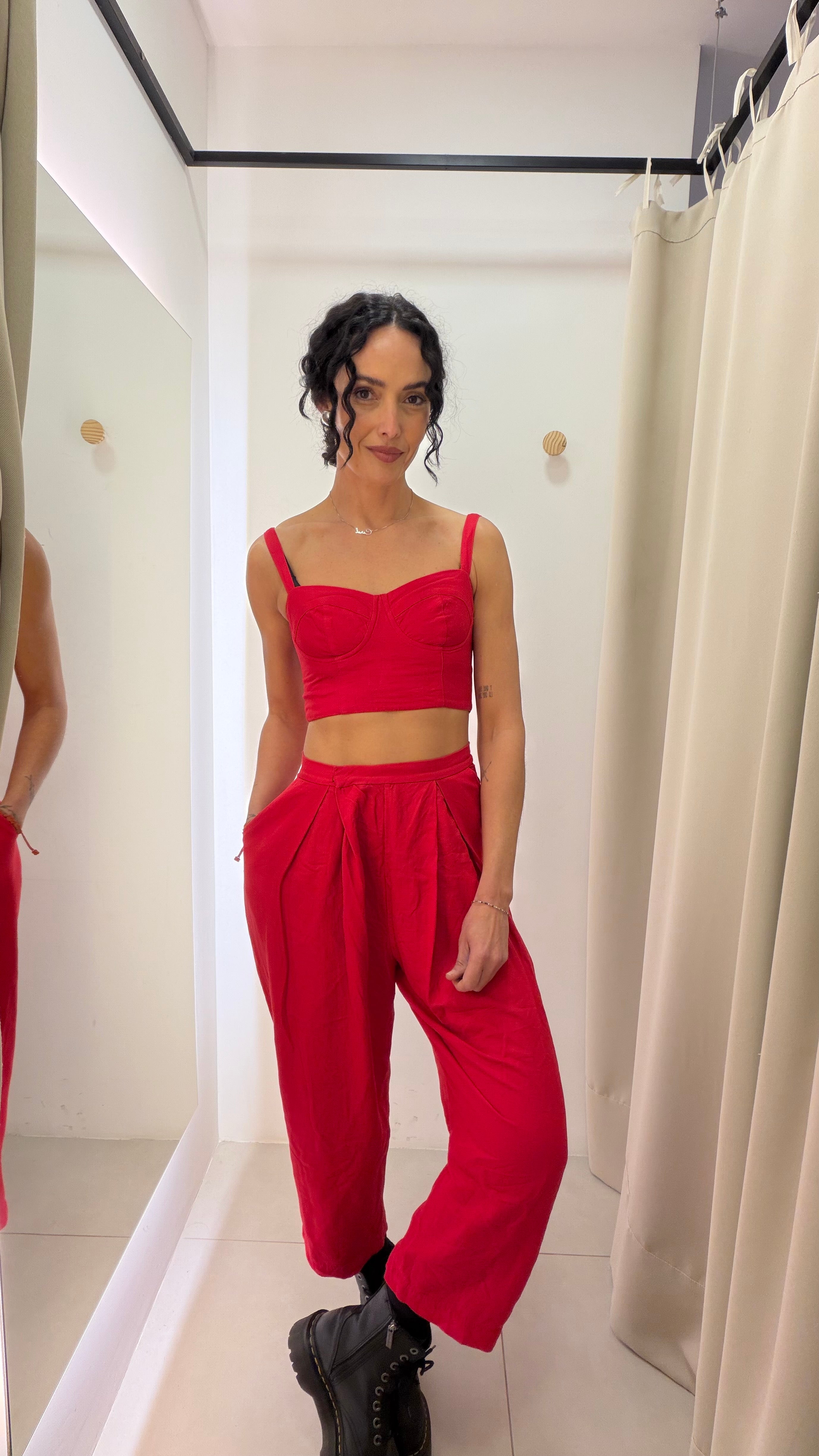 Conjunto vermelho Osklen