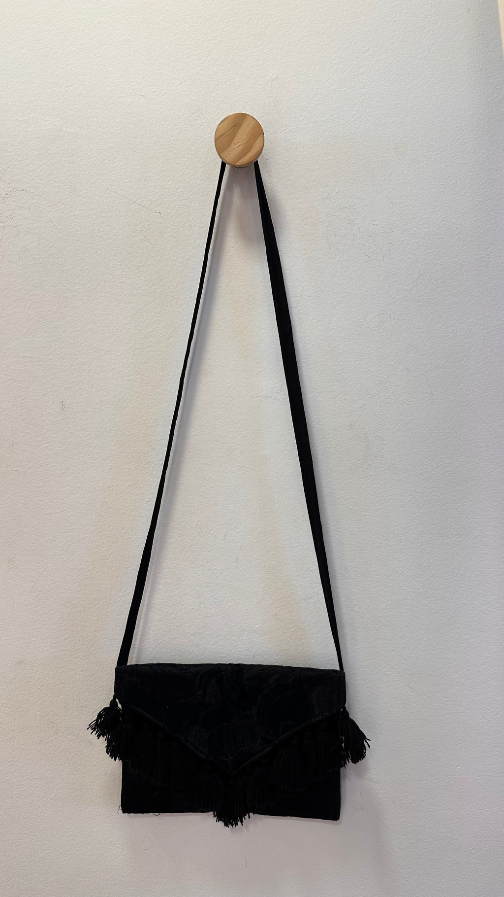 Bolsa preta tassel