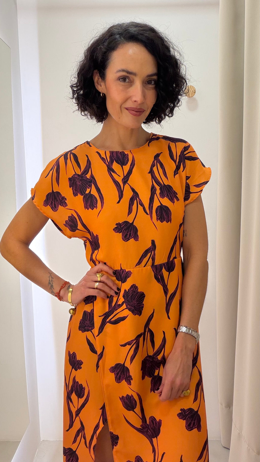 Vestido Laranja Estampa Floral Amaro