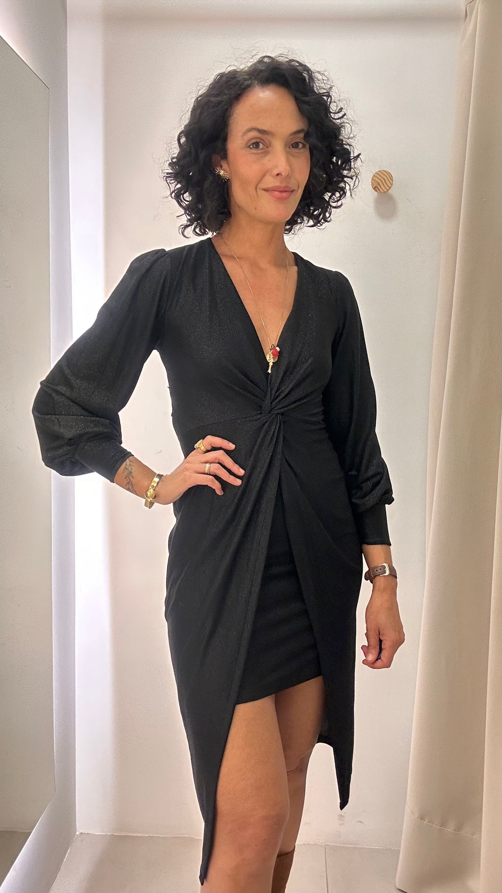 Vestido Preto Flor de Lis