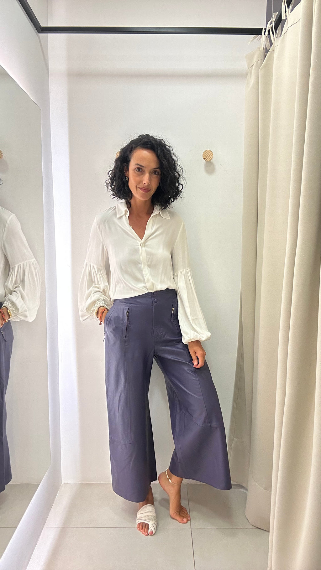 Calça roxa Couro Fig
