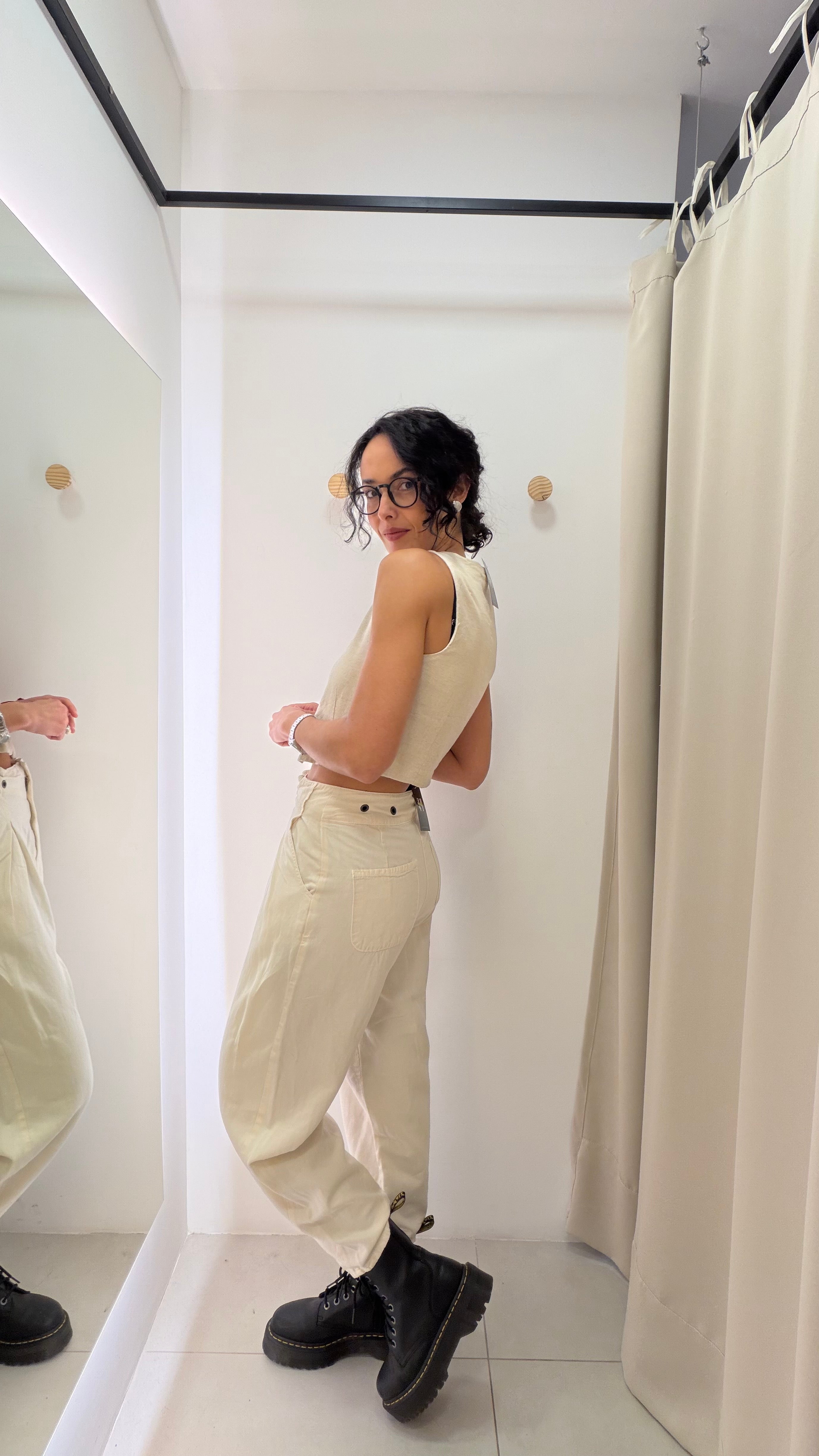 Calça Off White Zara