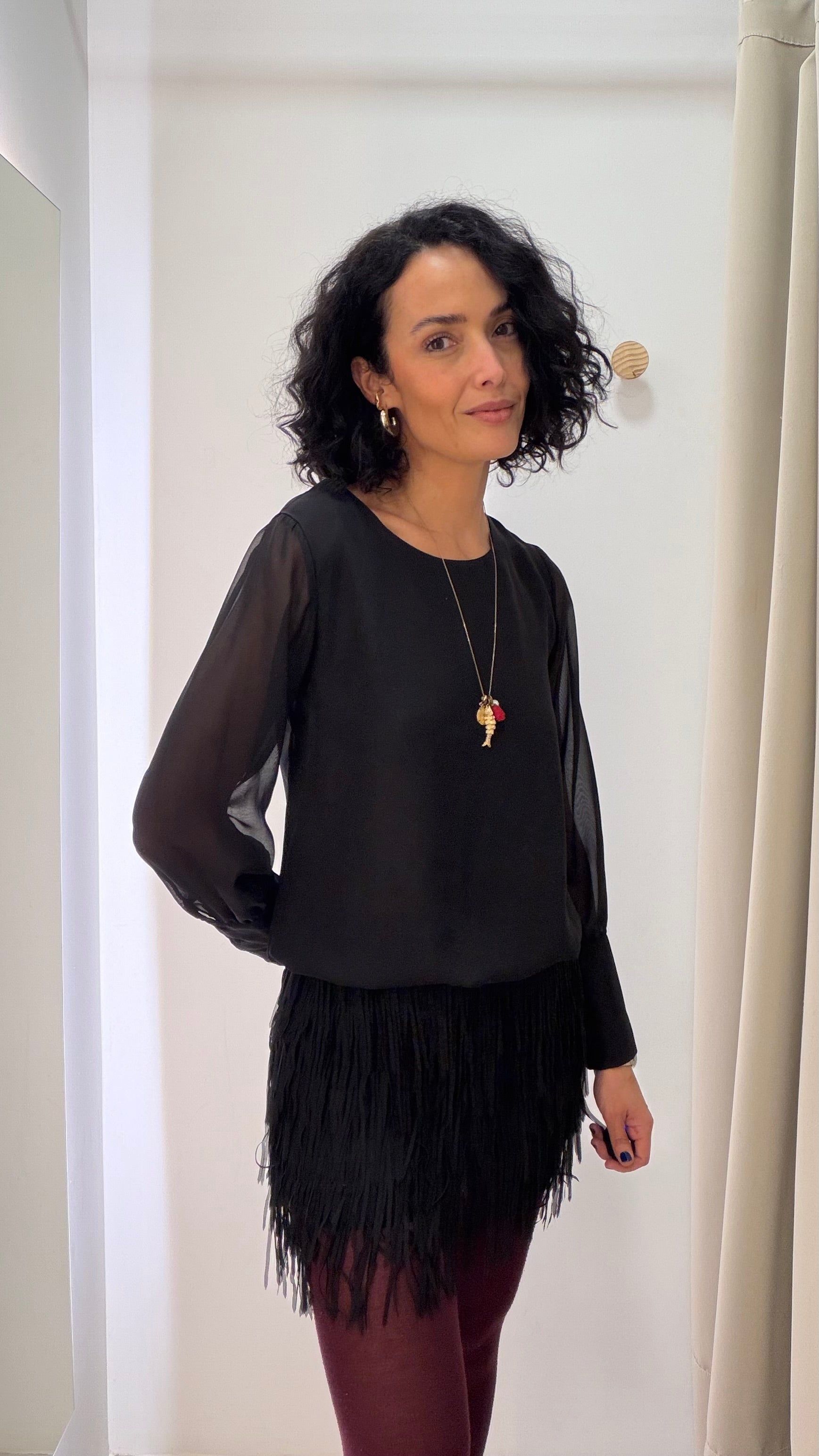 Vestido Preto com Franjas Thelure