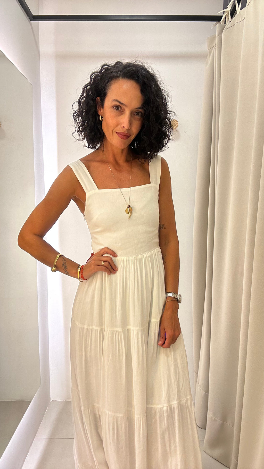 Vestido Longo Branco Comphy Wear