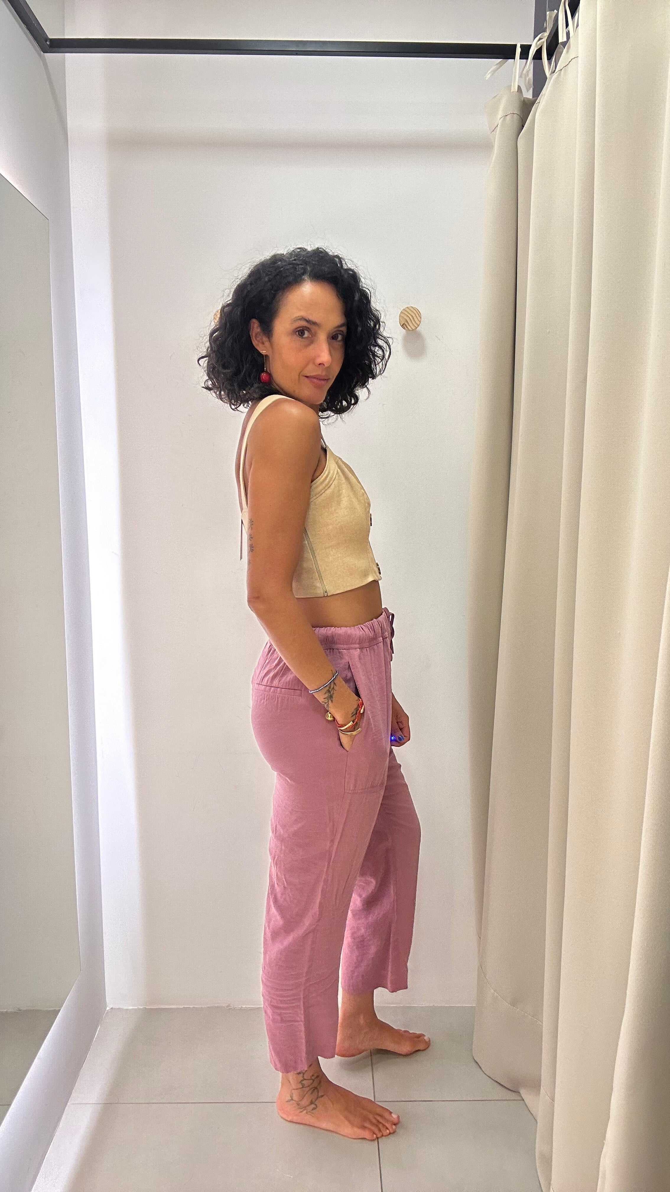 Cropped Bege com Botões Frontais