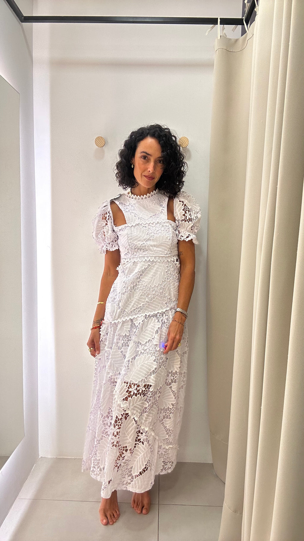 Vestido Branco em Broderie e Guipir