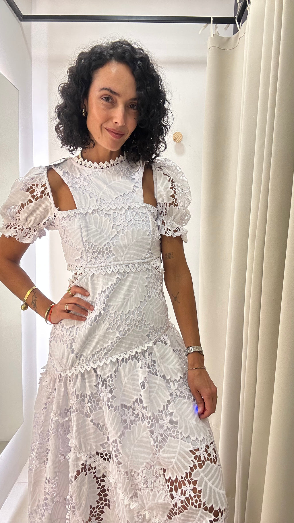 Vestido Branco em Broderie e Guipir
