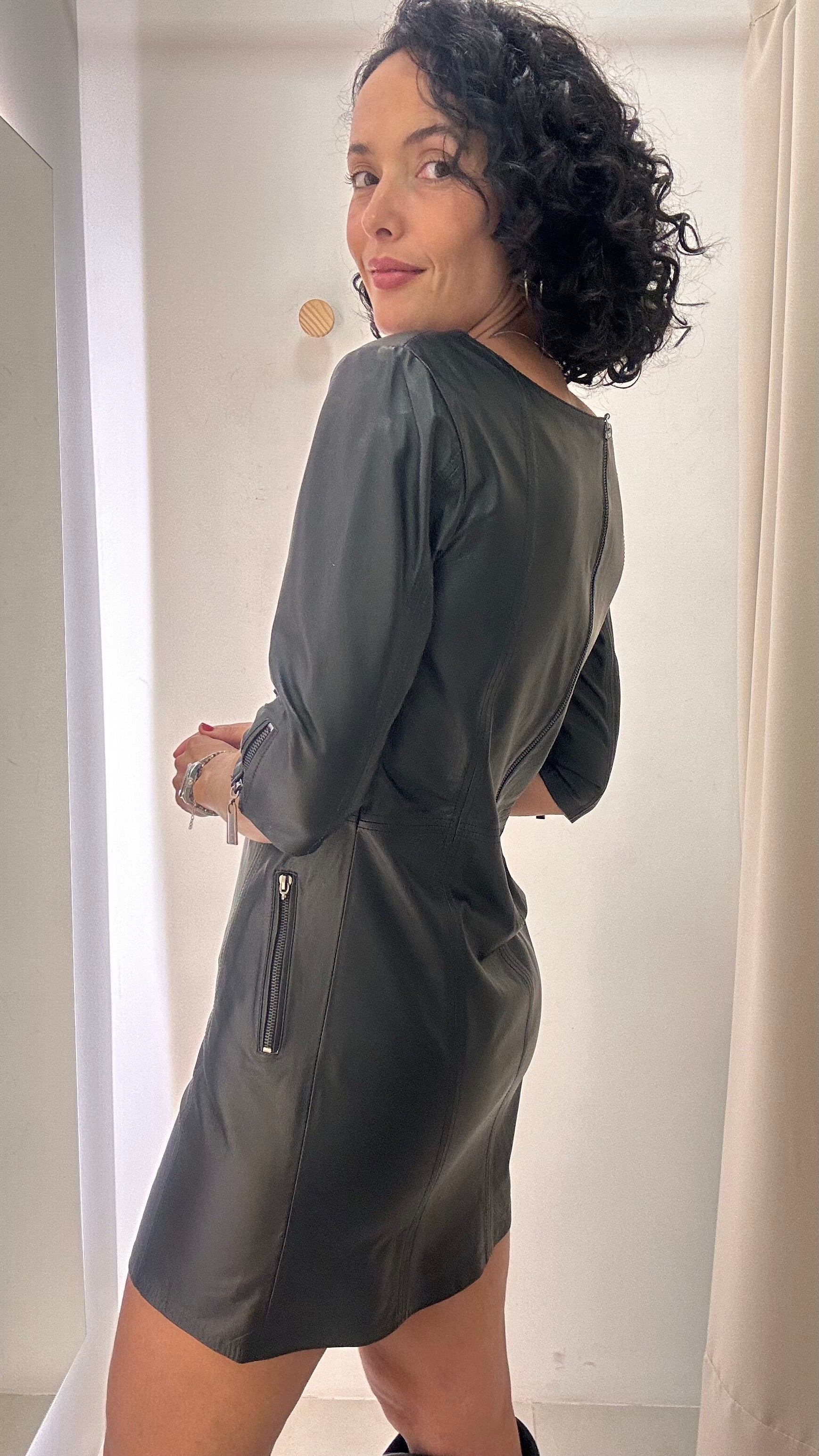 Vestido Preto Couro Zinnia