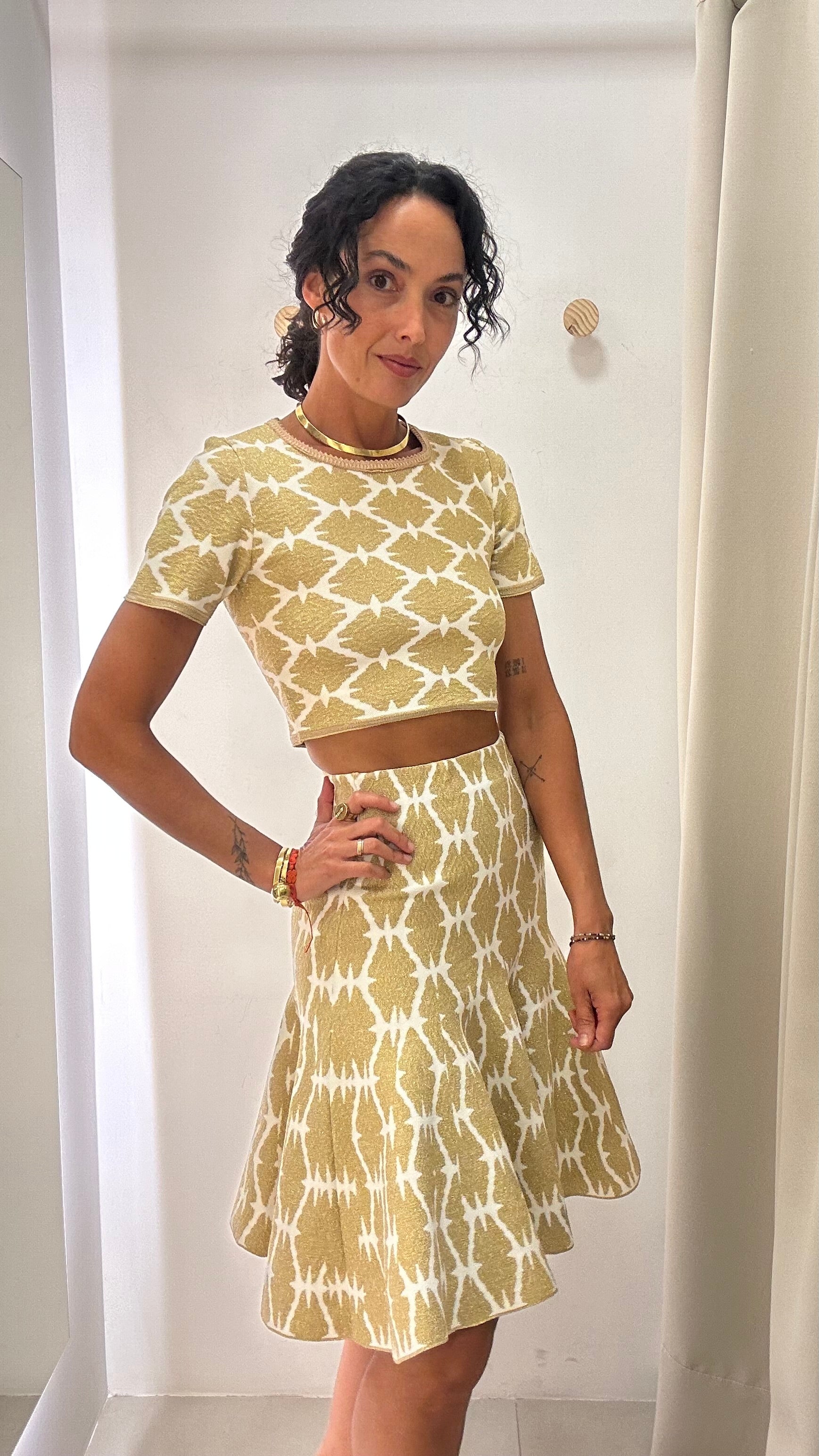 Conjunto Branco e Dourado Agilitá