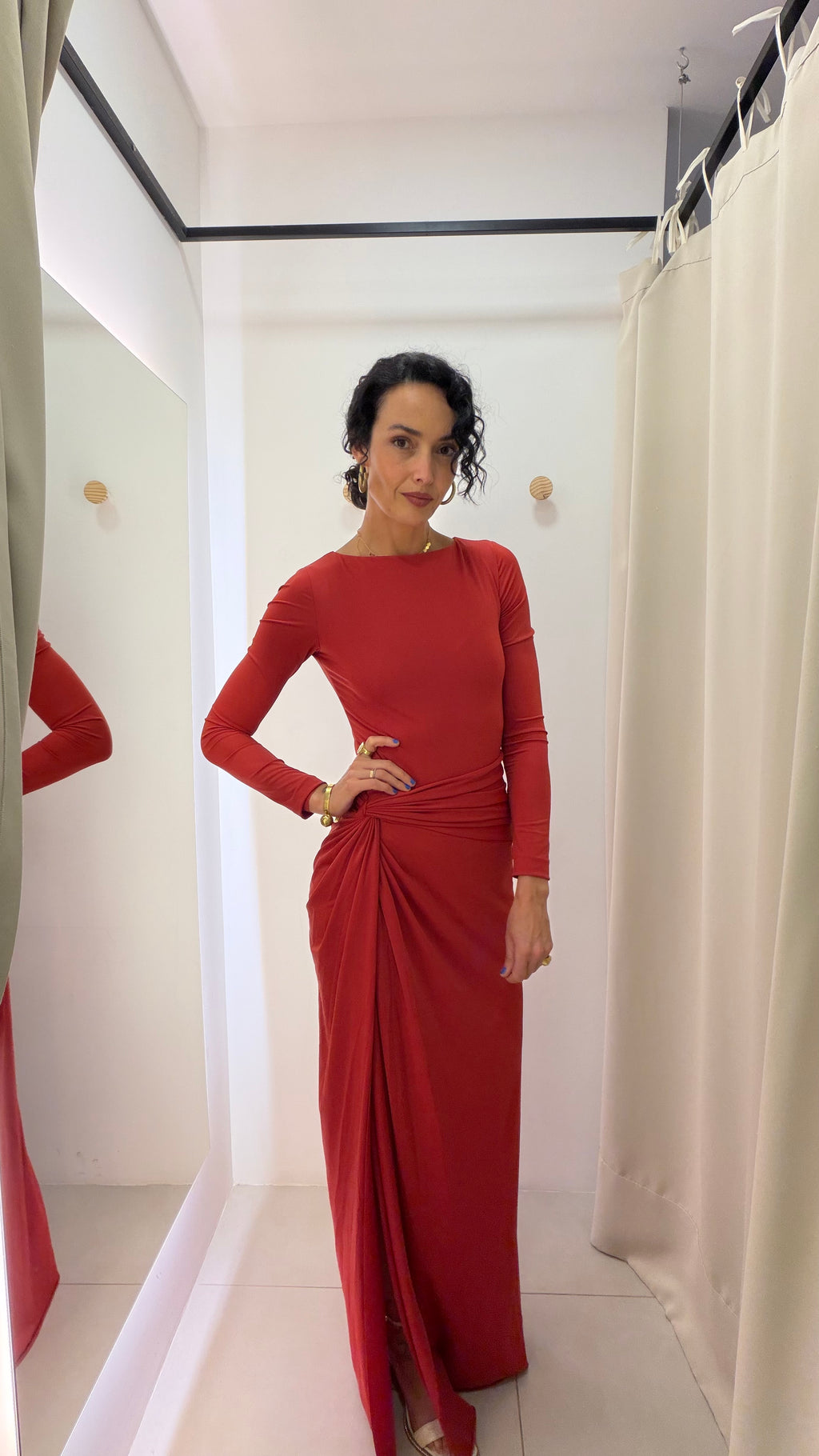 Vestido Longo Vermelho Lança Perfume