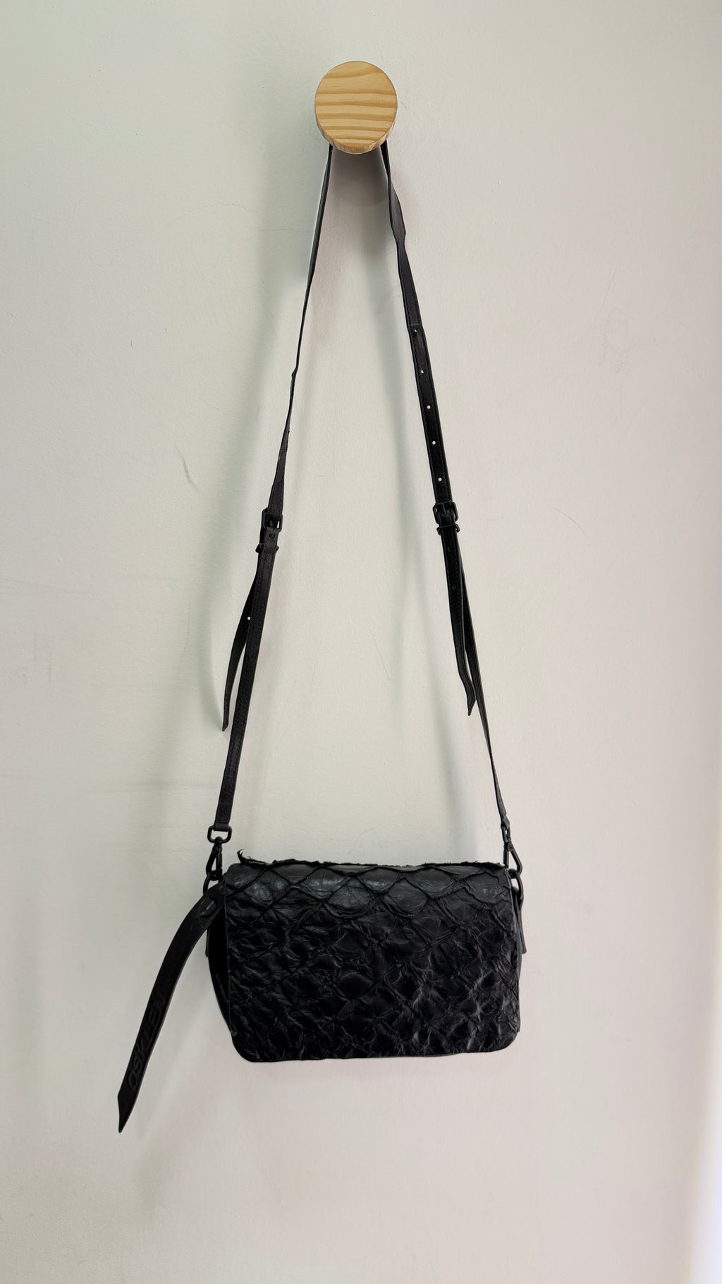 Bolsa pirarucu Osklen