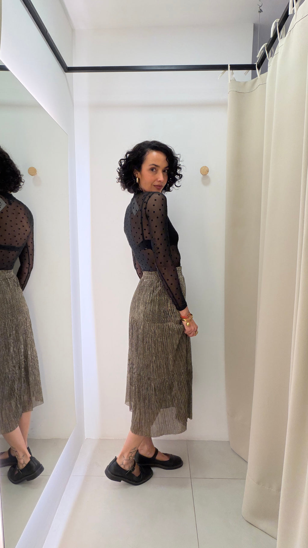 Saia dourada midi