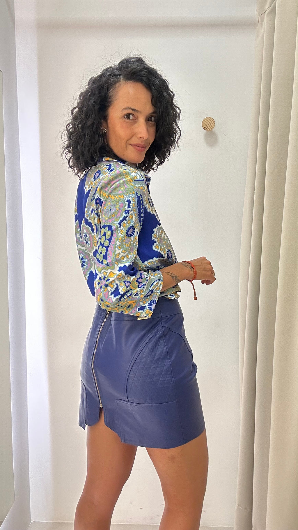Saia em Couro Azul