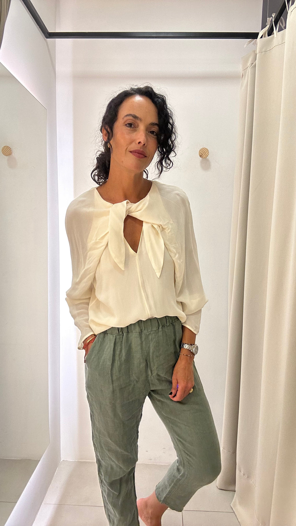 Blusa Manga Longa com Babados Cris Barros