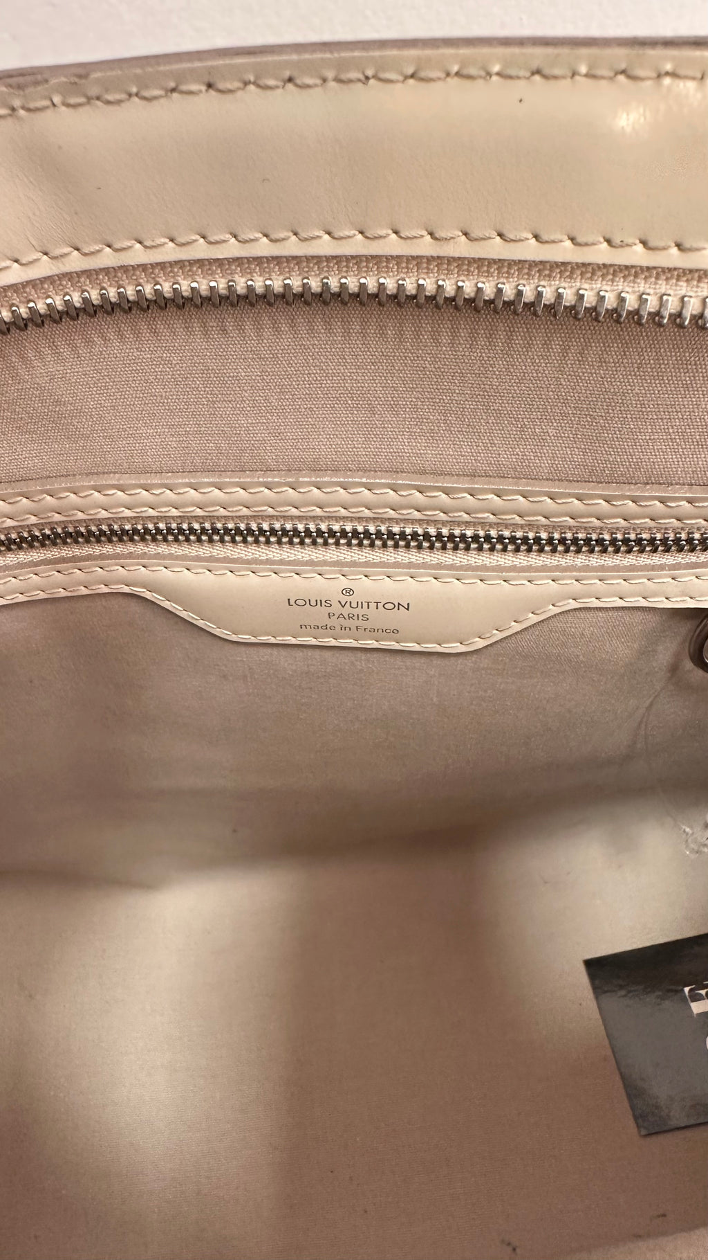 Bolsa Tote Louis Vuitton Brea Epi GM Marfim