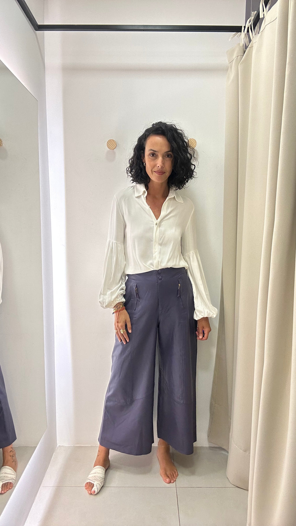 Calça roxa Couro Fig