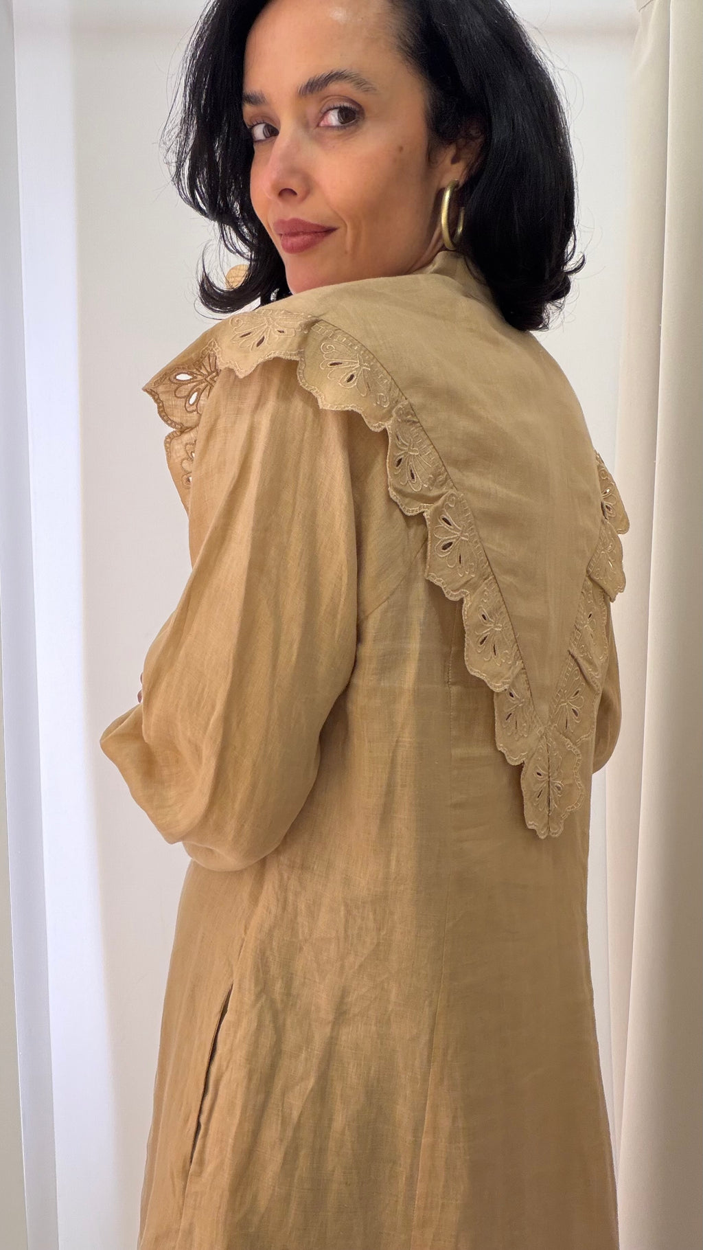 Vestido Bege 100% linho Tatho