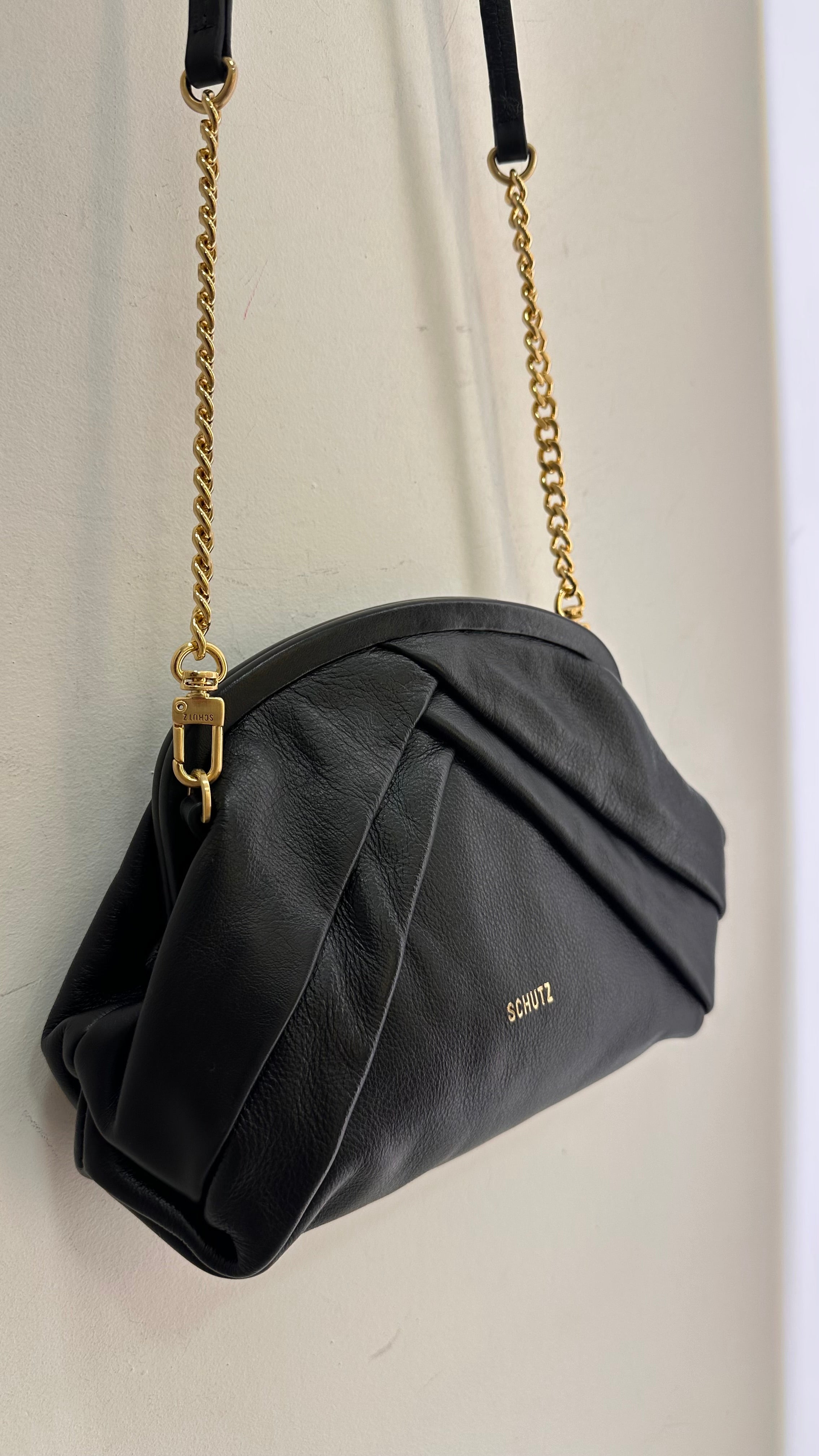 Bolsa couro Schutz