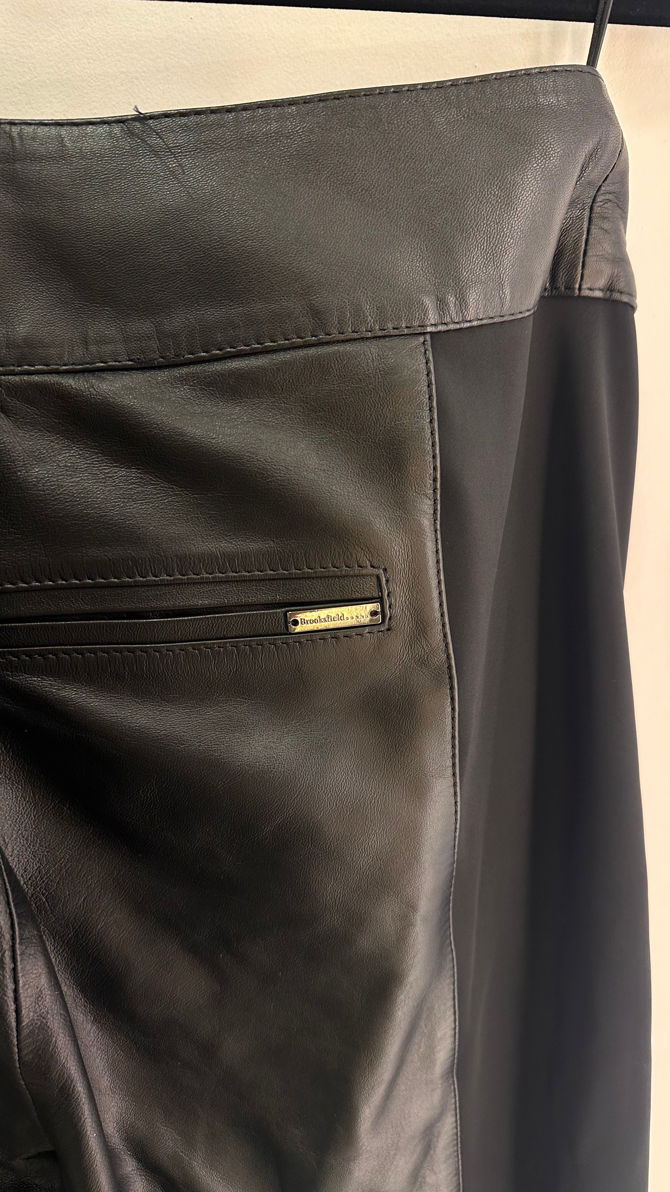 Calça couro Brooksfield