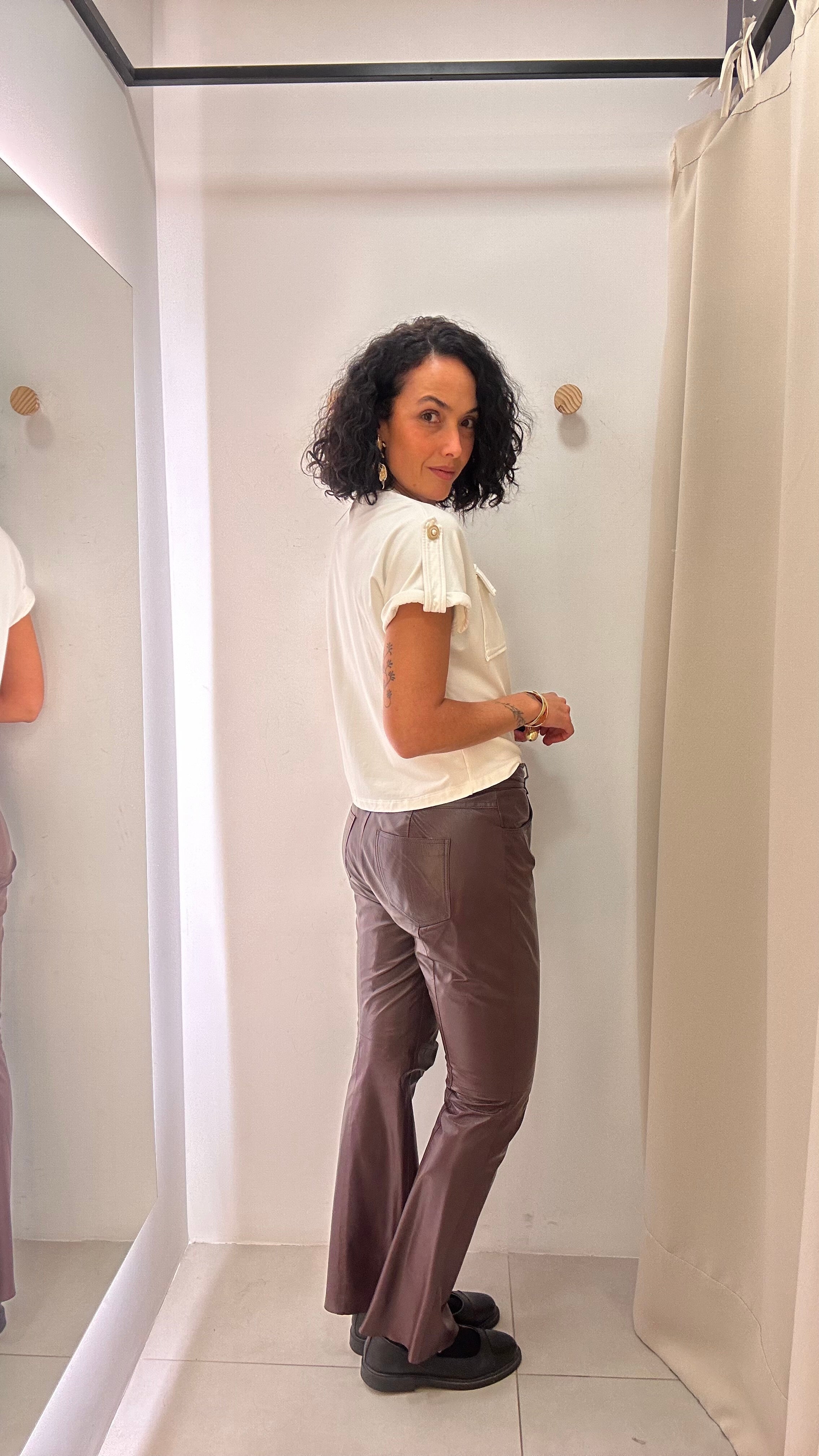 Calça Reta em Couro Marrom