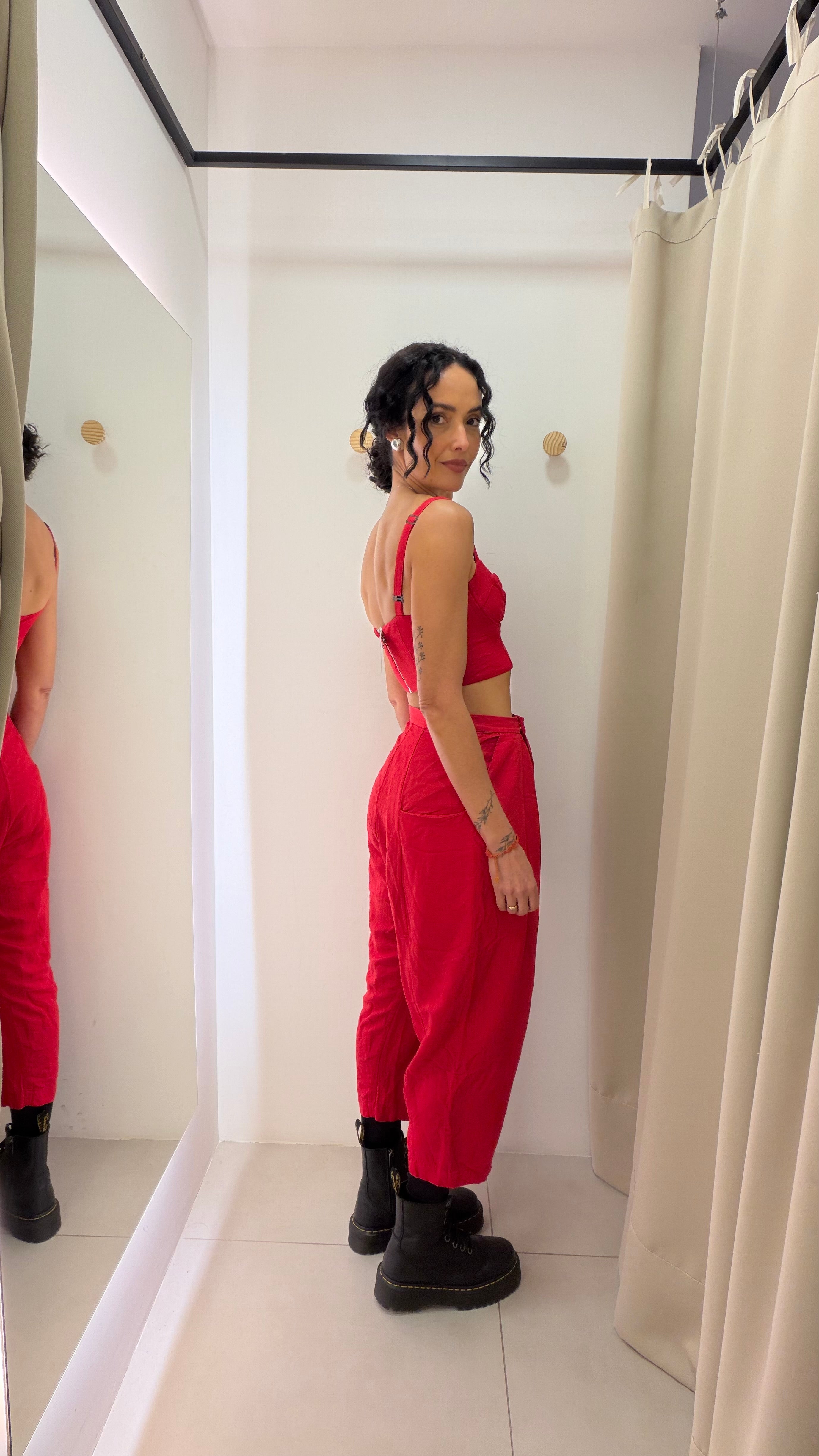 Conjunto vermelho Osklen
