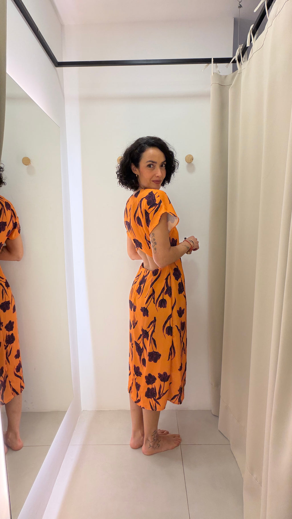 Vestido Laranja Estampa Floral Amaro
