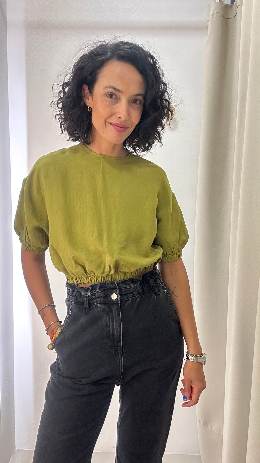 Cropped Verde Cós e Mangas com Elástico