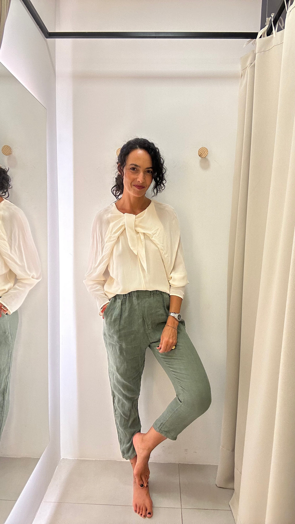 Blusa Manga Longa com Babados Cris Barros