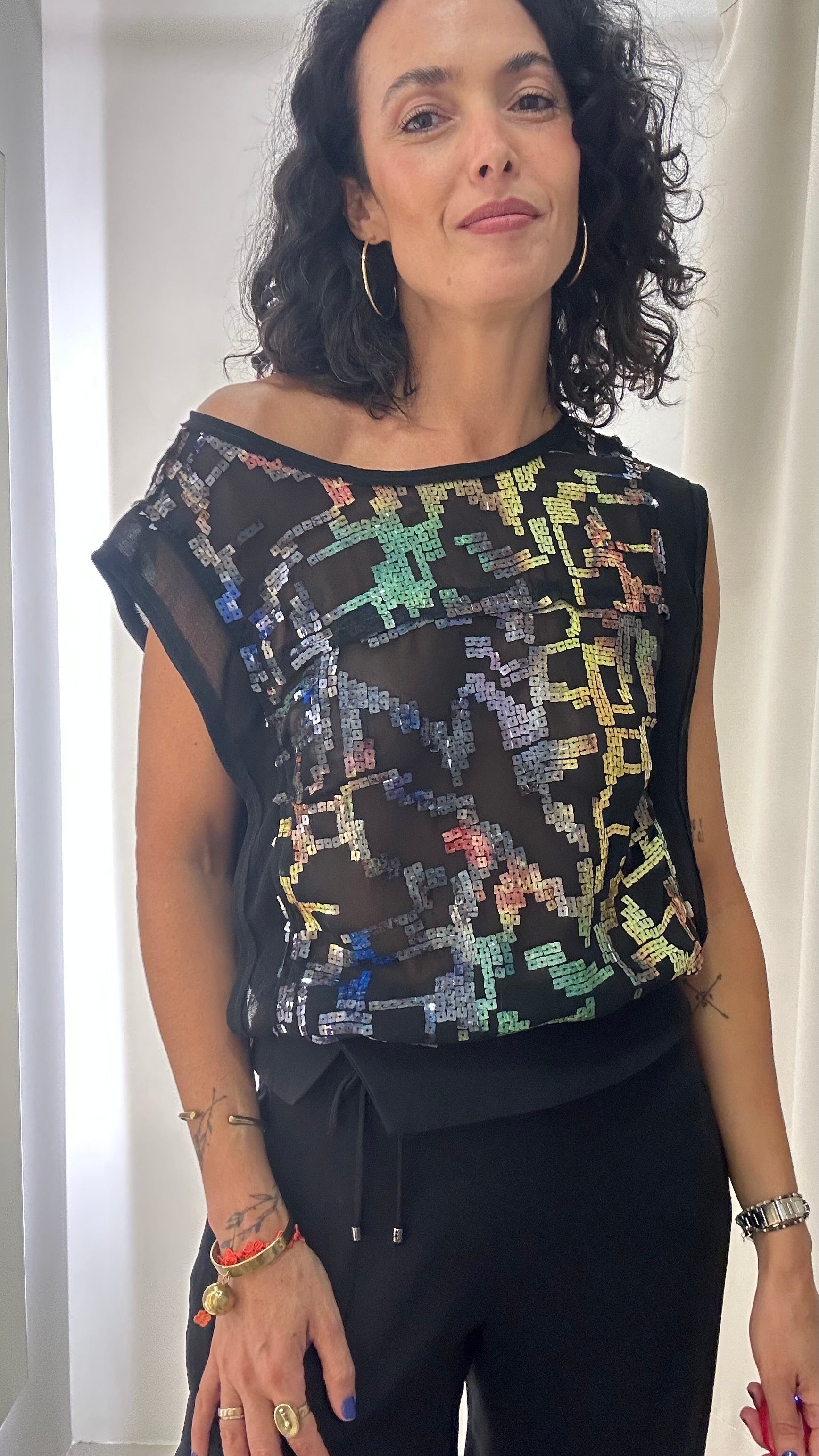 Blusa em seda e paetê