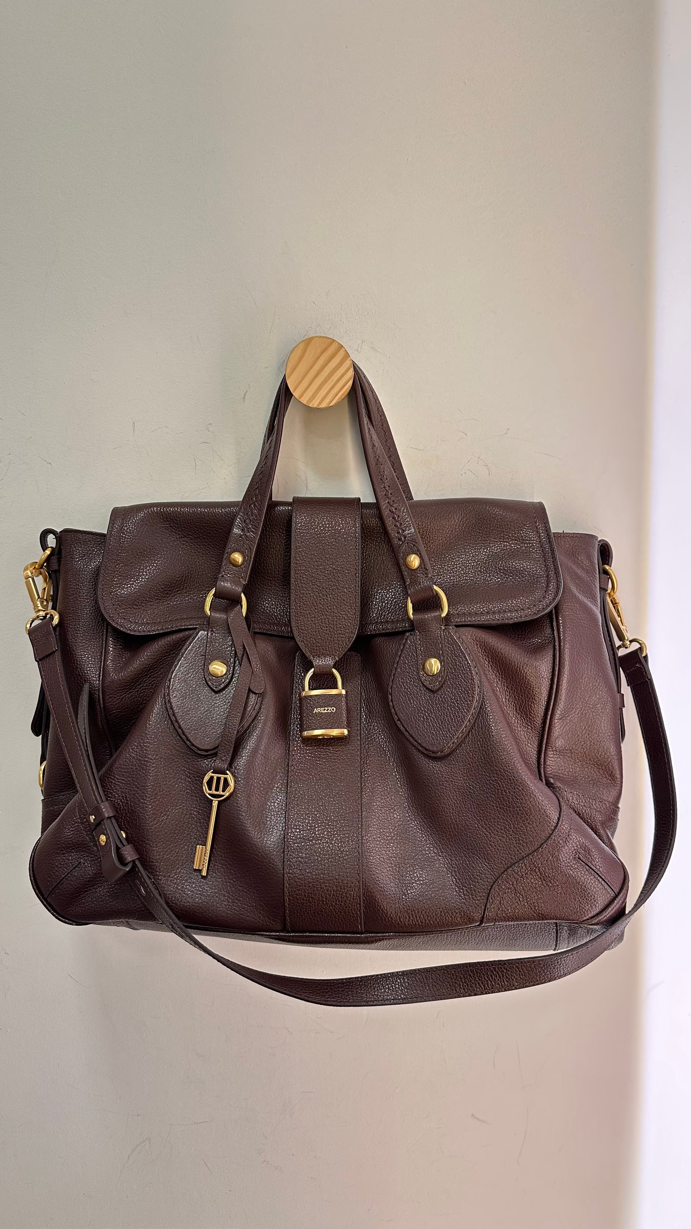 Bolsa couro vinho Arezzo