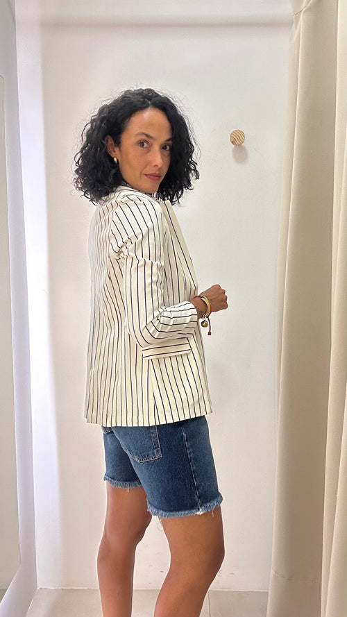 Blazer Listrado Shoulder