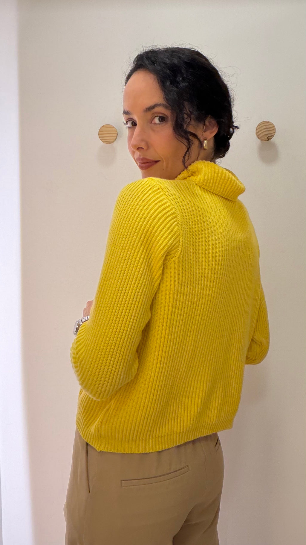 Tricot Amarelo Cleo Milani