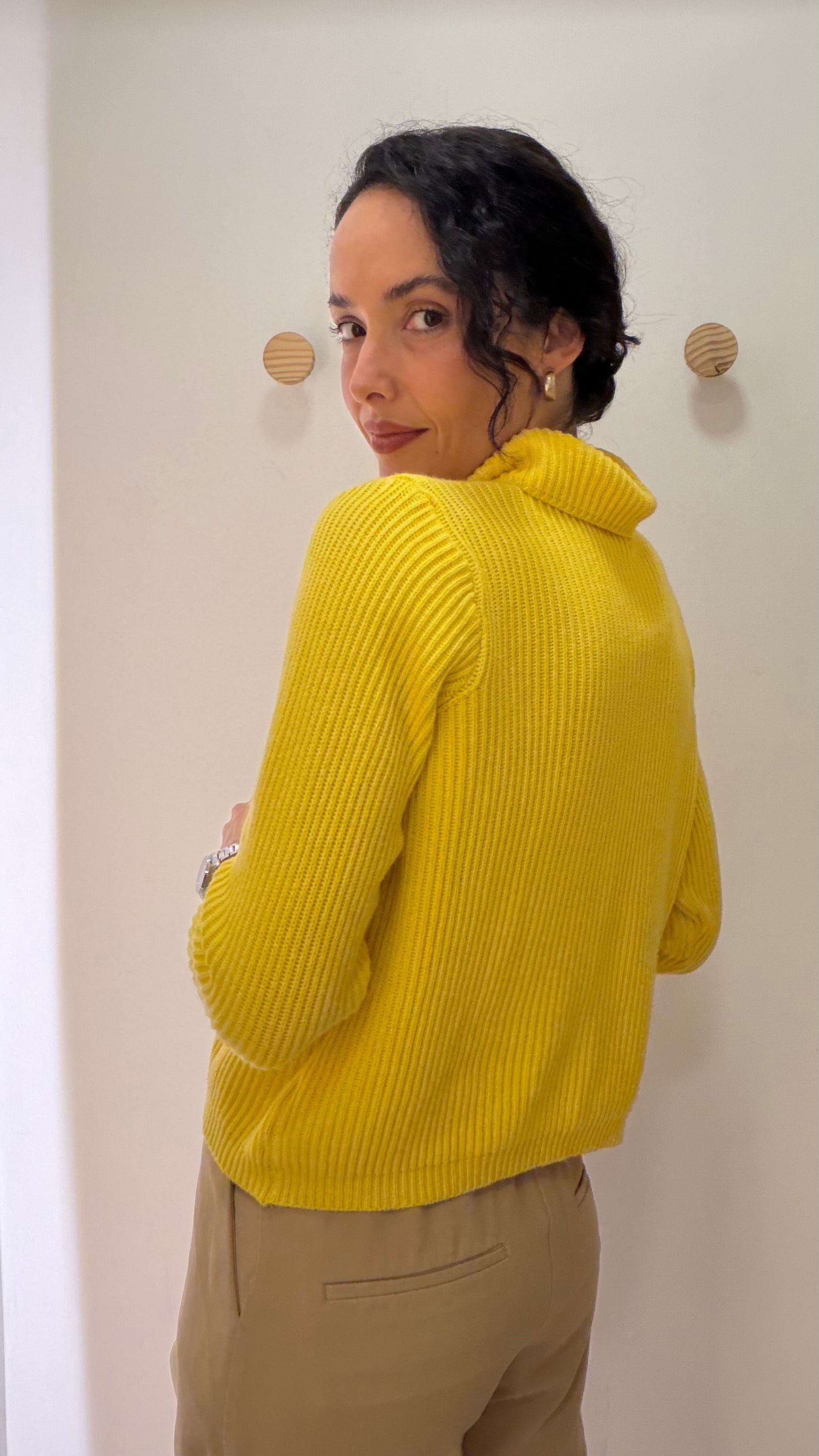 Tricot Amarelo Cleo Milani