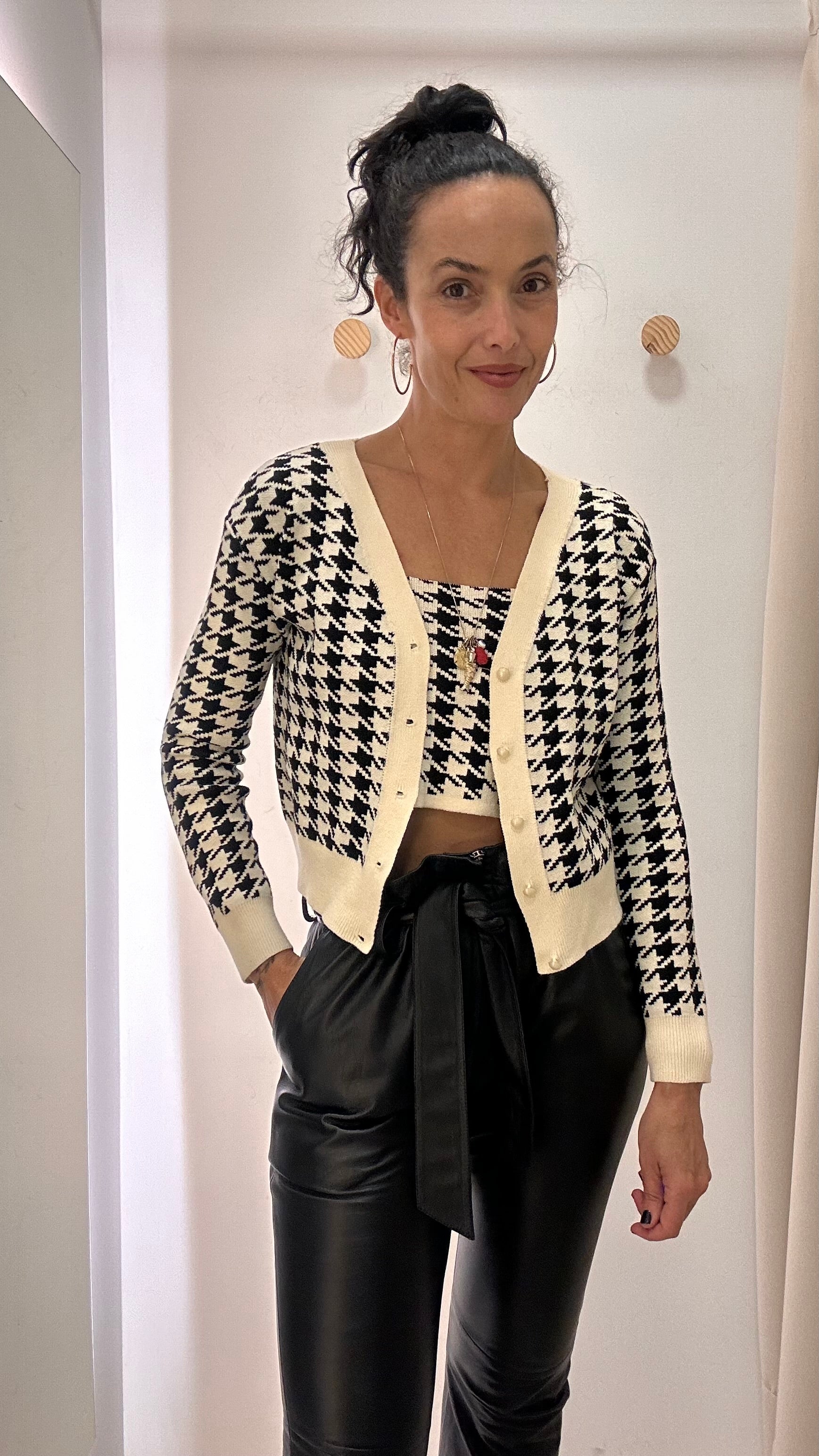 Conjunto tricot casaquinho e top