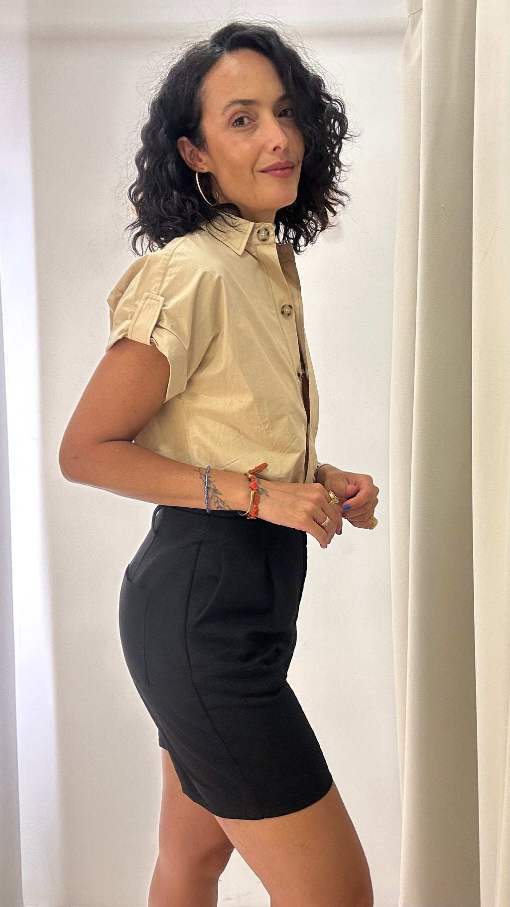 Camisa Bege Manga Curta